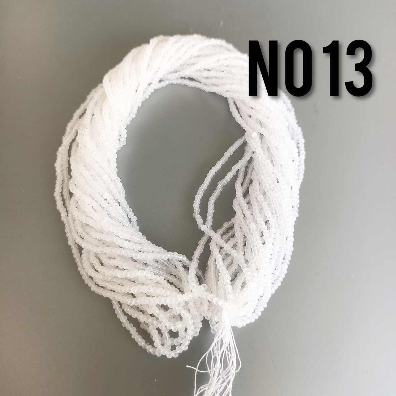 No: 013 Yarı Şeffaf Beyaz Preciosa Dizi Kum Boncuk 11/0