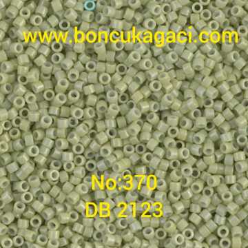 NO:370 Miyuki Delica , Miyuki Boncuk 11/0 DB2123 Opak Açık Yeşil