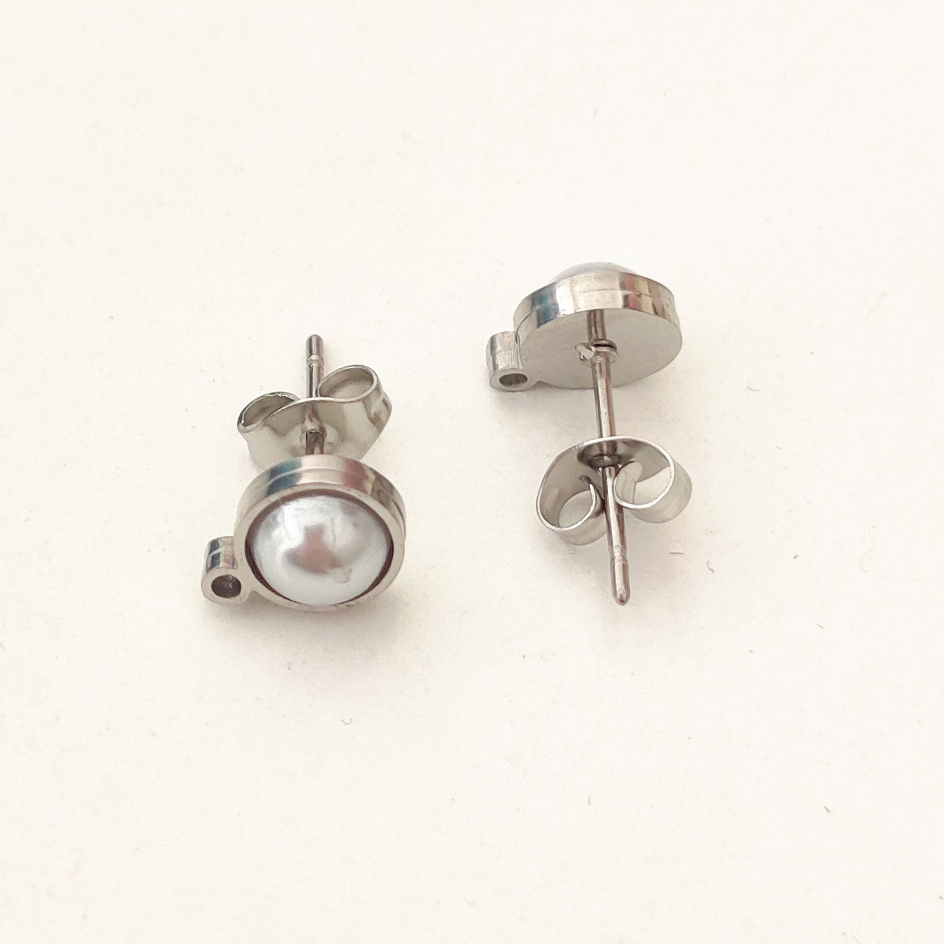 ÇLK-47 A Kalite 316L Cerrahi Çelik İncili Küpe Çivisi 7 mm