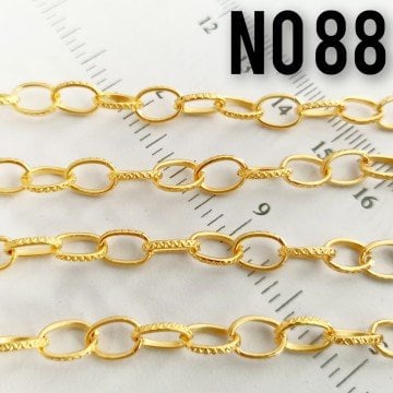 No : 088 24 Ayar Mat Altın Kaplama Desenli Oval Zincir 9 x 6 mm