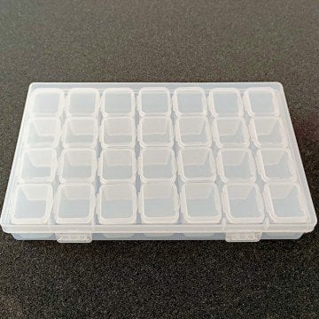 28 Bölmeli Miyuki Boncuk Kutusu