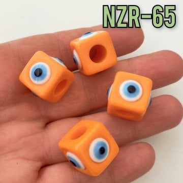 NZR-65 Büyük Boy Küp Akrilik Nazar Boncuğu Turuncu