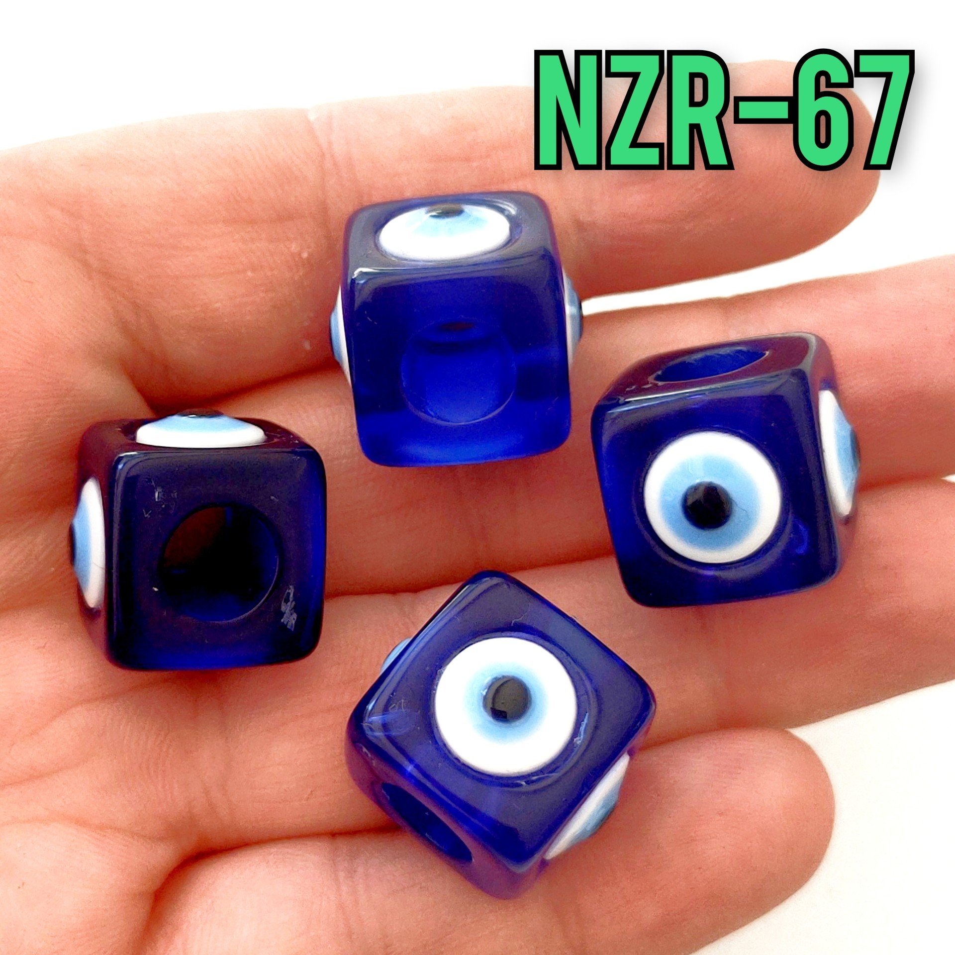 NZR-67 Büyük Boy Küp Akrilik Nazar Boncuğu Şeffaf Nazar Mavisi