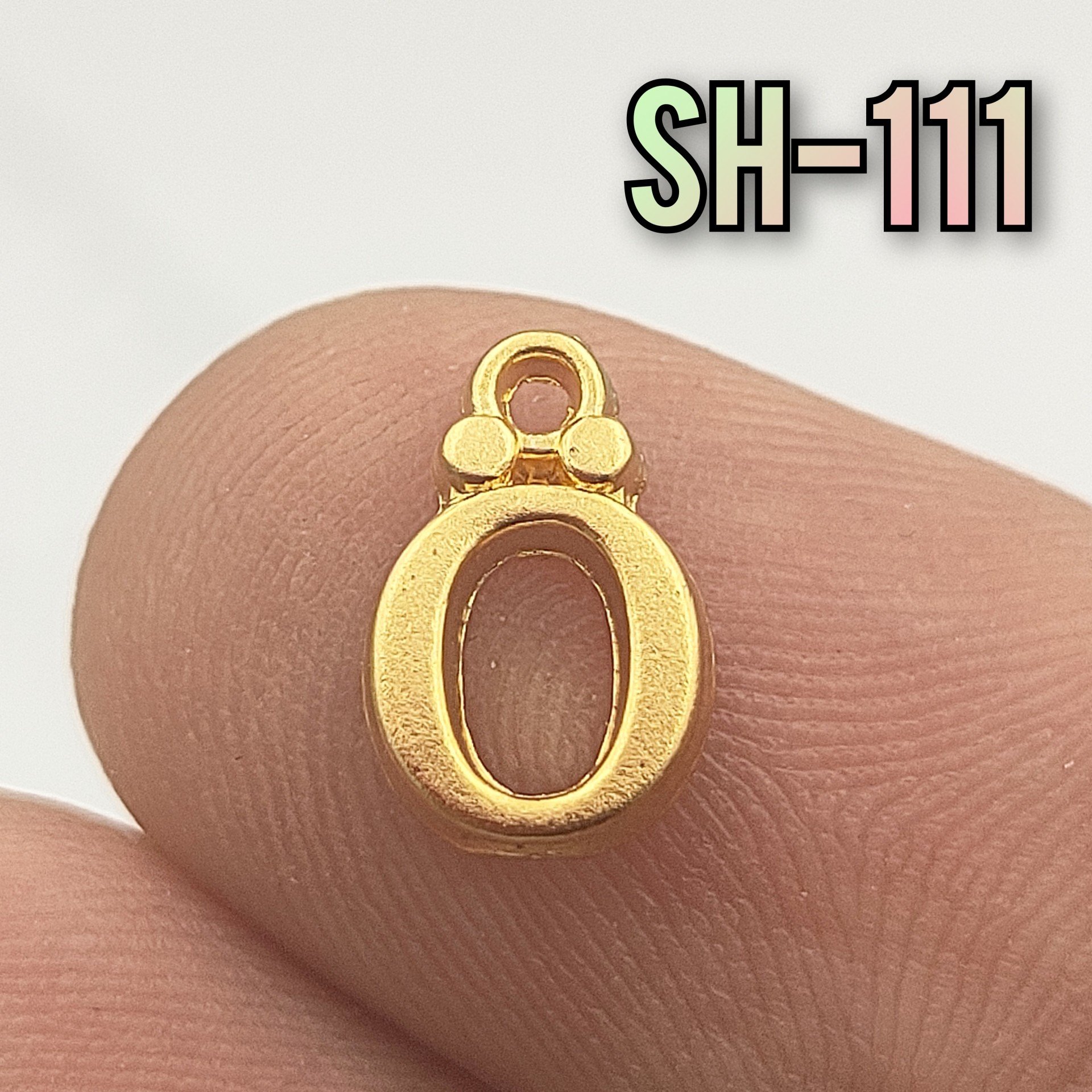 SH-111 24 Ayar Mat Altın Kaplama Ö Harf Sallantı