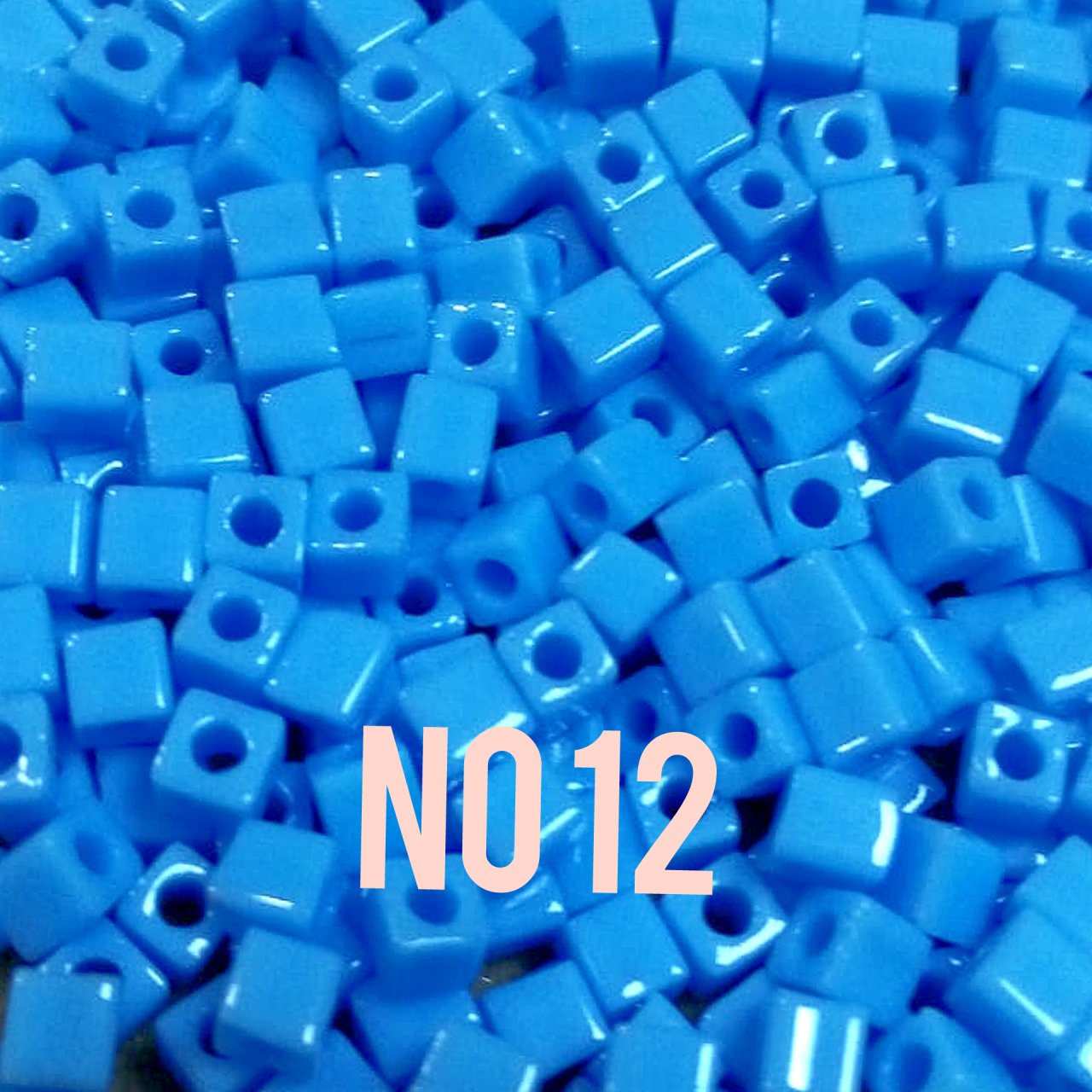 Miyuki 3 mm Küp Boncuk No:12 açık mavi opak  5 Gr