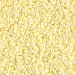 NO:134 Miyuki Delica , Miyuki Boncuk 11/0 DB1521 Mat Açık Sarı