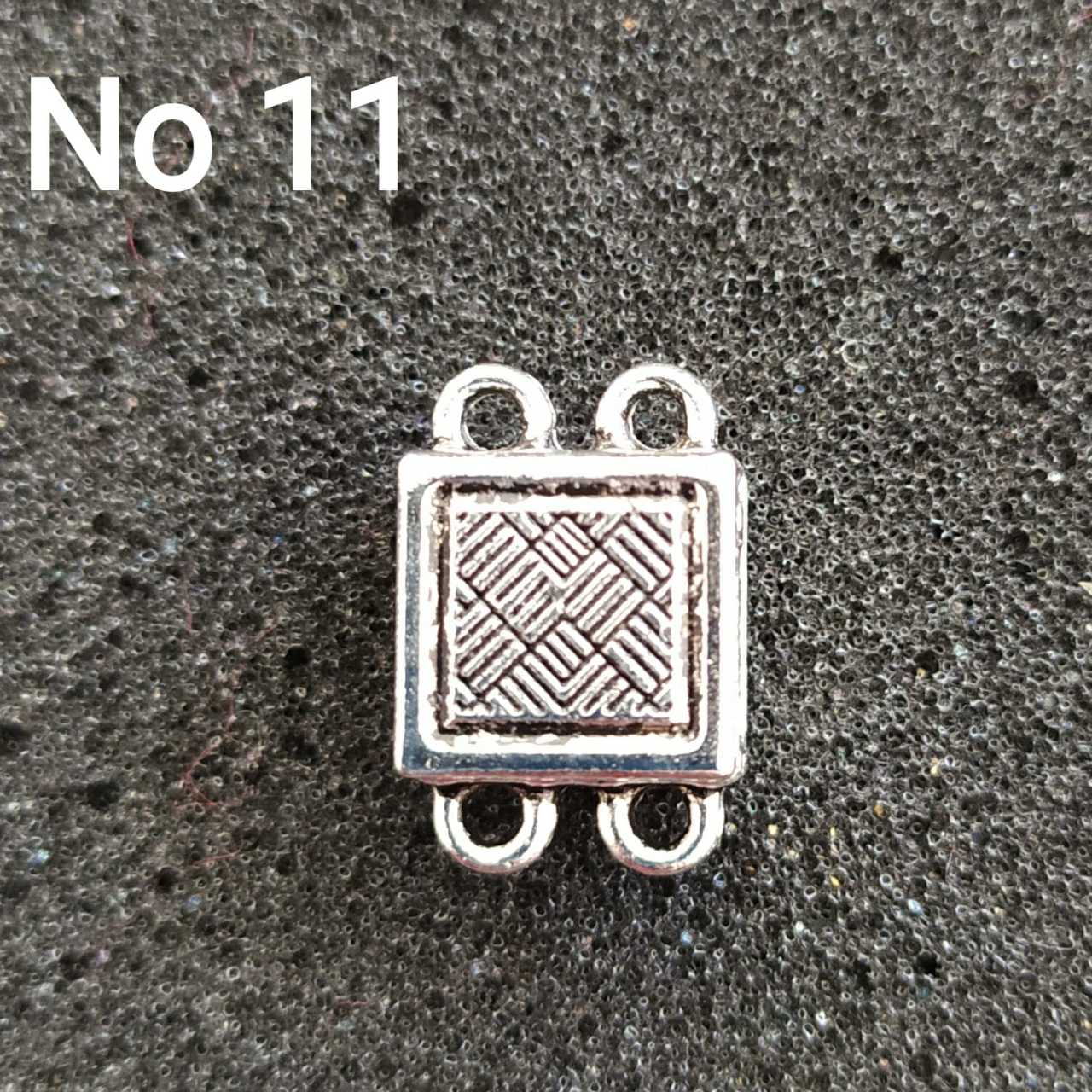 No: 11 - İki Halkalı Gümüş Renk Dikdörtgen Mıknatıs