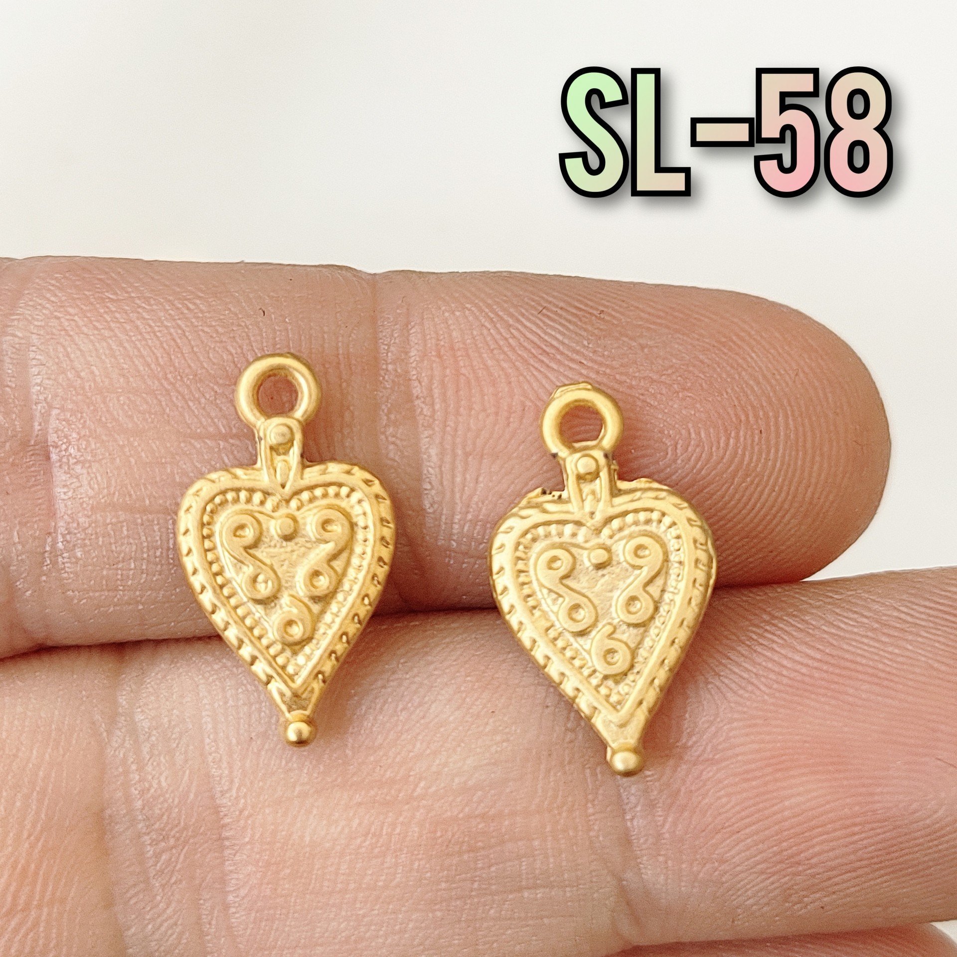 SL-58 24 Ayar Mat Altın Kaplama Motifli Kalp Sallantı