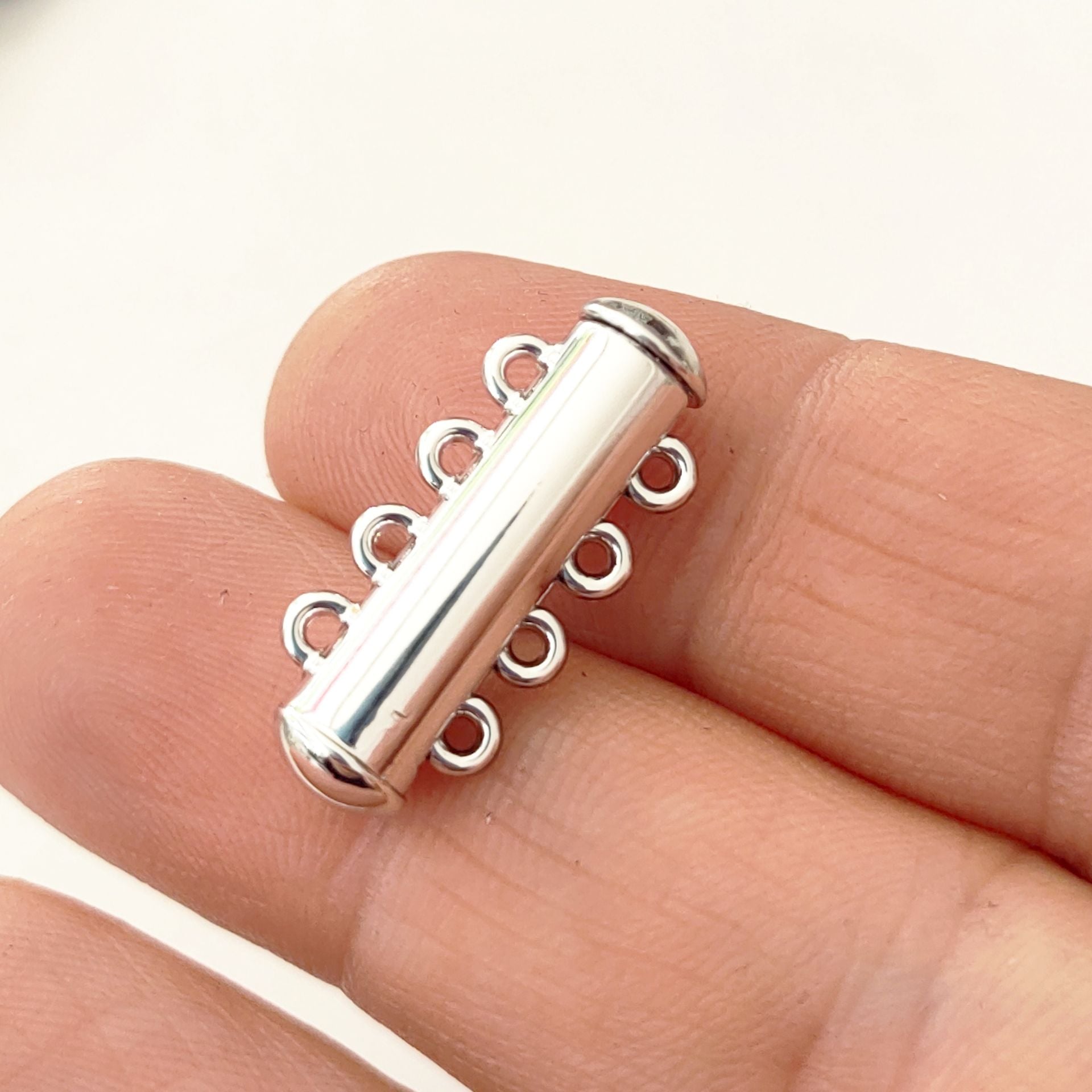 No: 21 - 4 Halkalı Gümüş Renk Sürgülü Mıknatıs