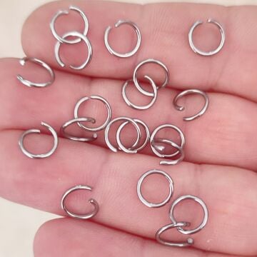 ÇLH-16 A Kalite Gümüş Renk 316L Cerrahi Çelik Halka 8*1 mm (büyük)