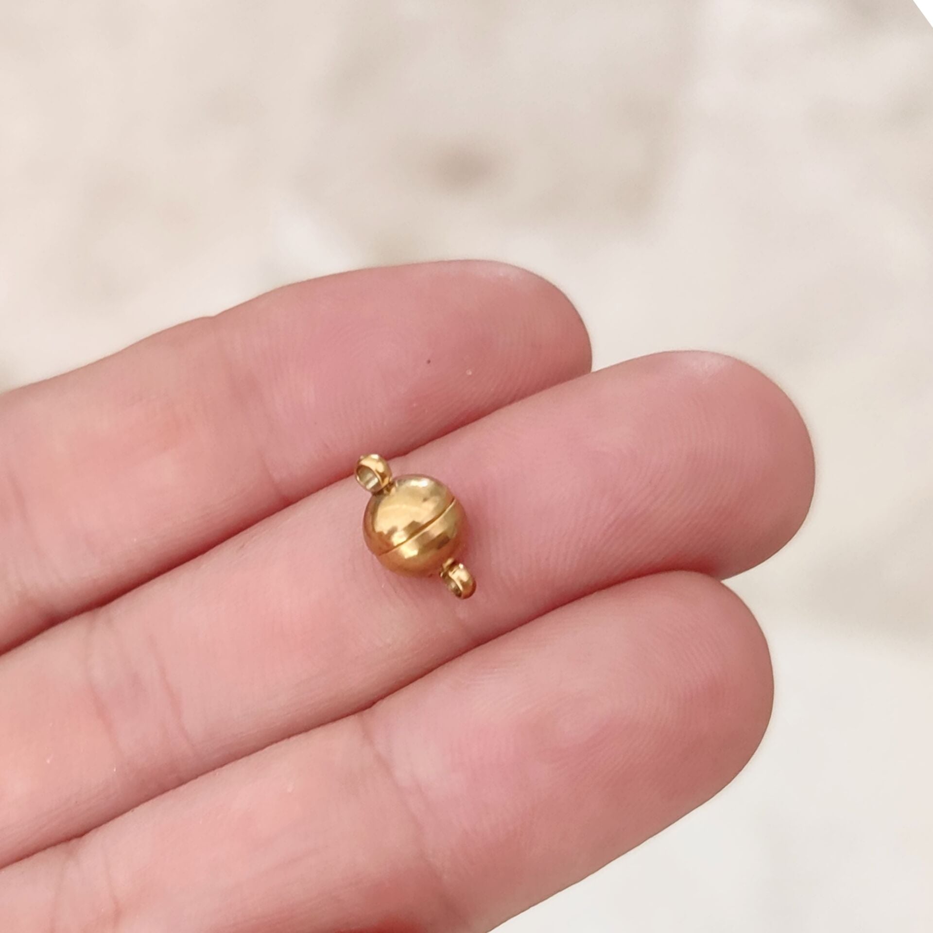 ÇLA-71 A Kalite Kaplama Altın Renk 316L Cerrahi Çelik Top Mıknatıs Kapama 6 mm