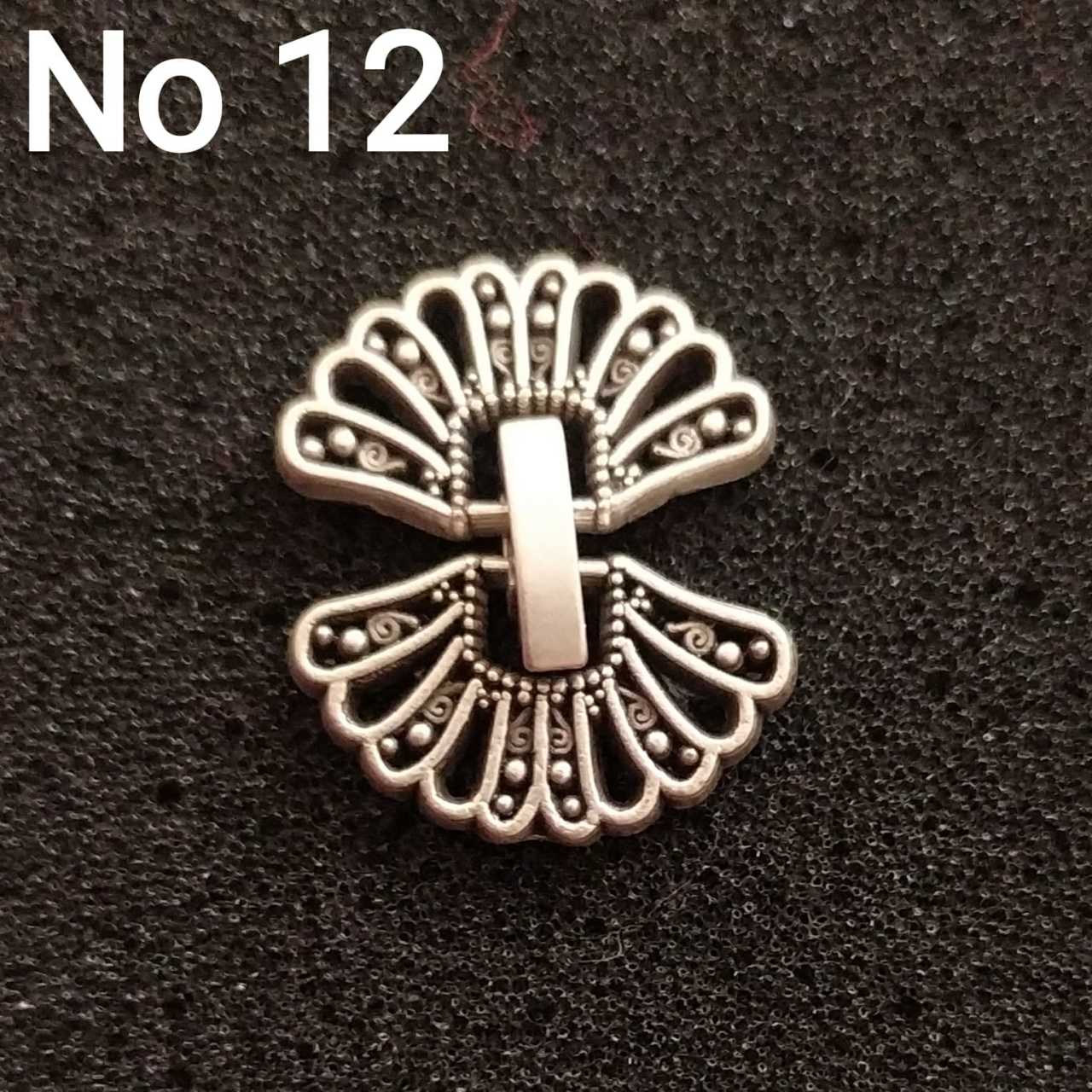 No : 12 Kelebek Kapama gümüş kaplama 20 mm