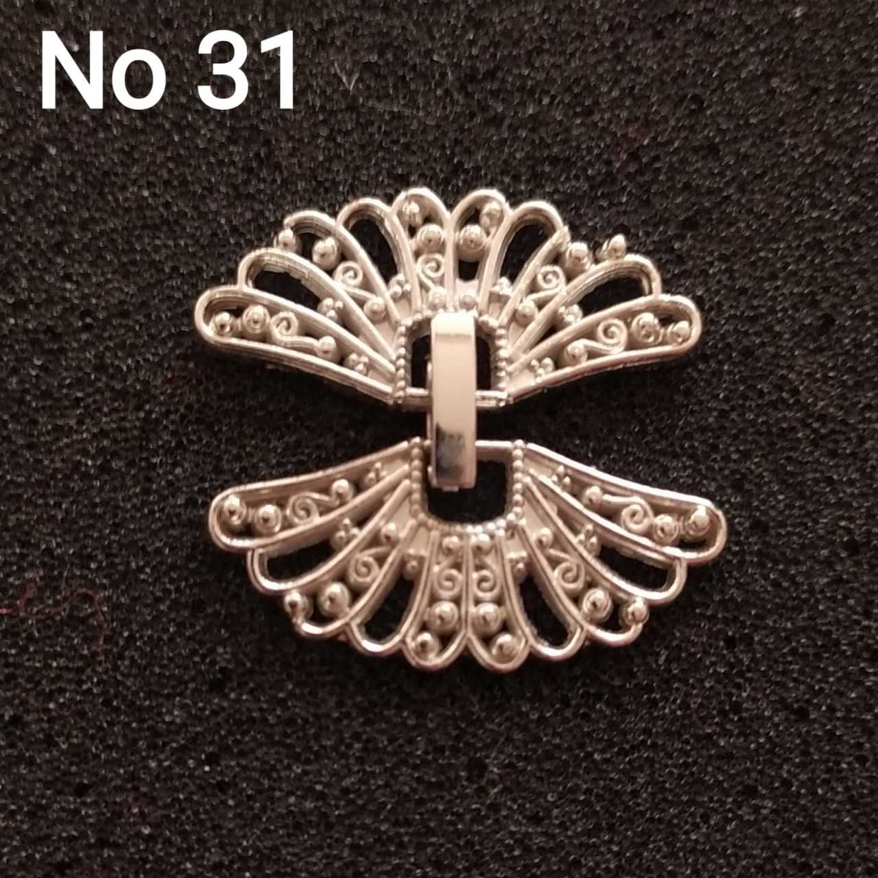 No : 31 Kelebek Kapama gümüş renk 30 mm