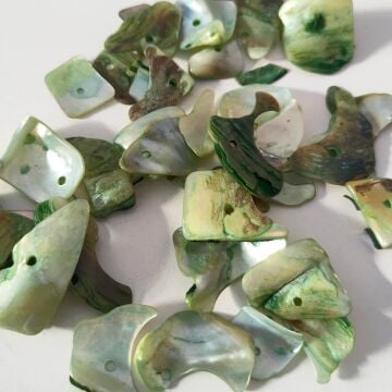 DKB-002 Kırık Deniz Kabuğu Boncuk