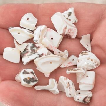 DKB-008 Kırık Deniz Kabuğu Boncuk