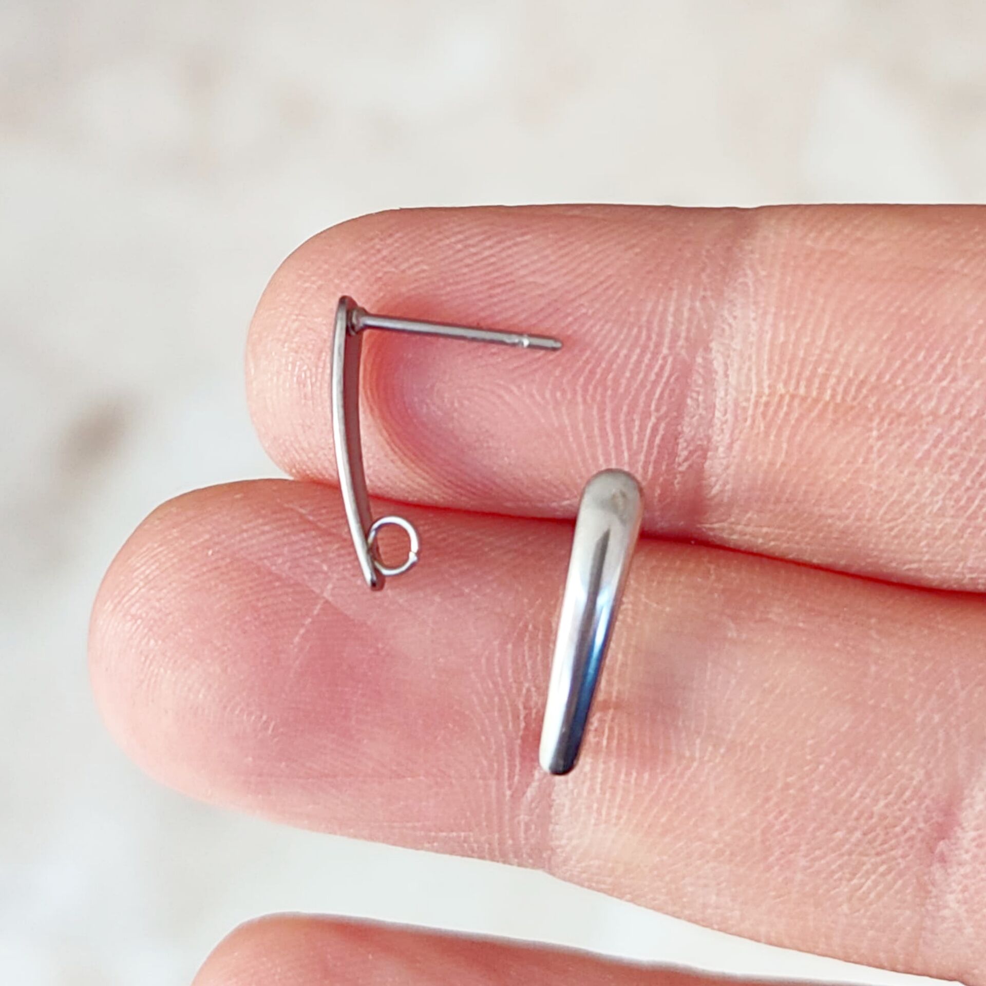 ÇLK-84 A Kalite Gümüş Renk 316L Cerrahi Çelik Küpe Aparatı