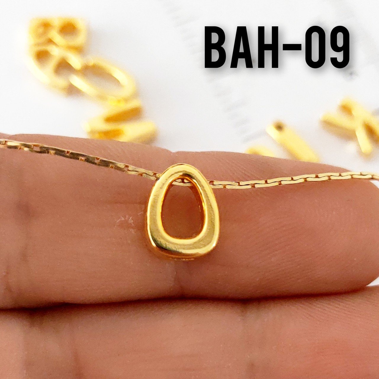 BAH-09 LAK Altın Kaplama O Harfi Boncuk