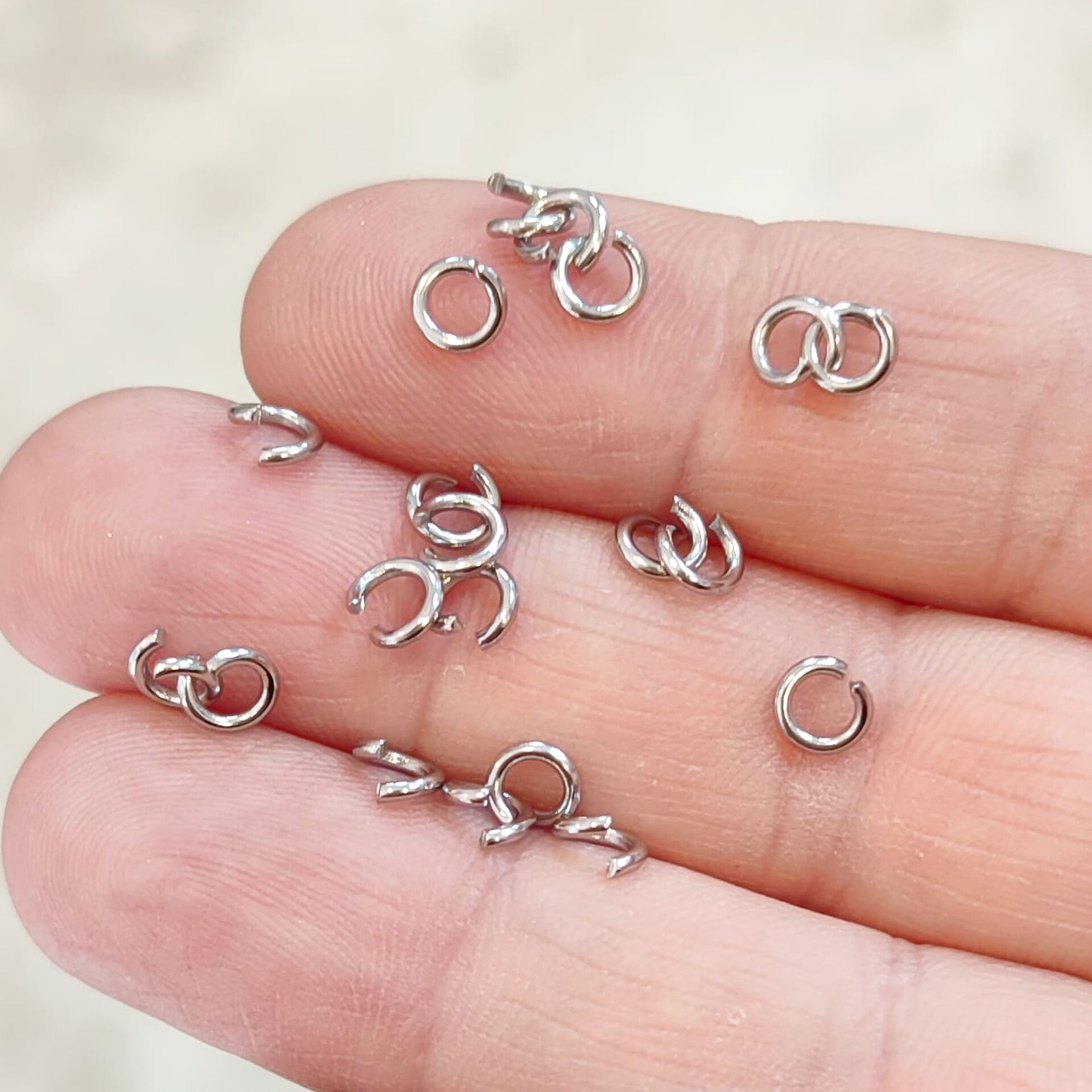 ÇLH-17 A Kalite Gümüş Renk 316L Çelik Kalın Halka 5*1 mm