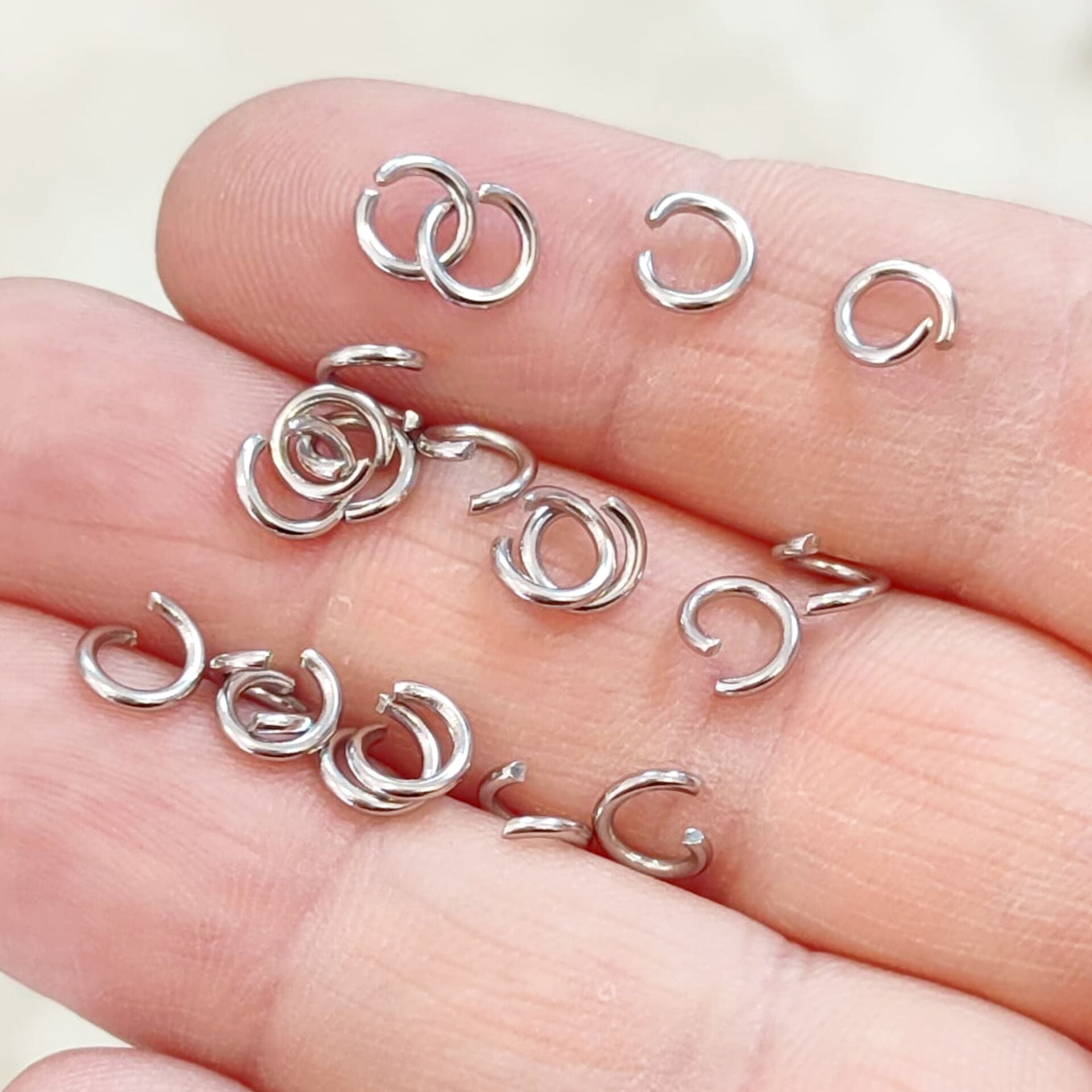 ÇLH-19 A Kalite Gümüş Renk 316L Çelik Kalın Halka 6*1 mm