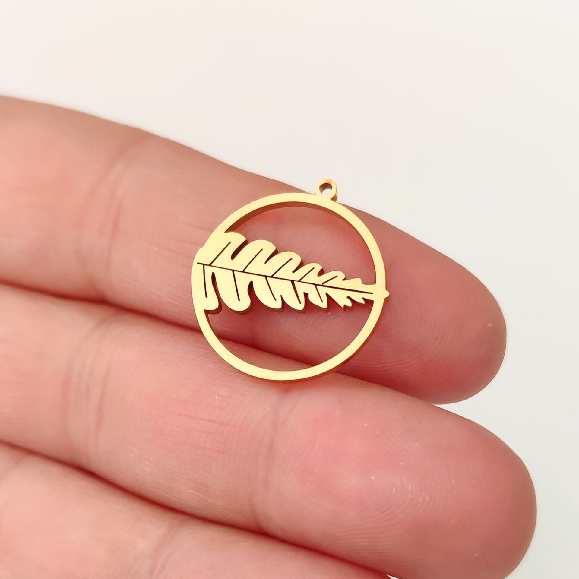 ÇLS-59 A Kalite Kaplama Altın Renk 316L Cerrahi Çelik Yaprak Kolye Ucu