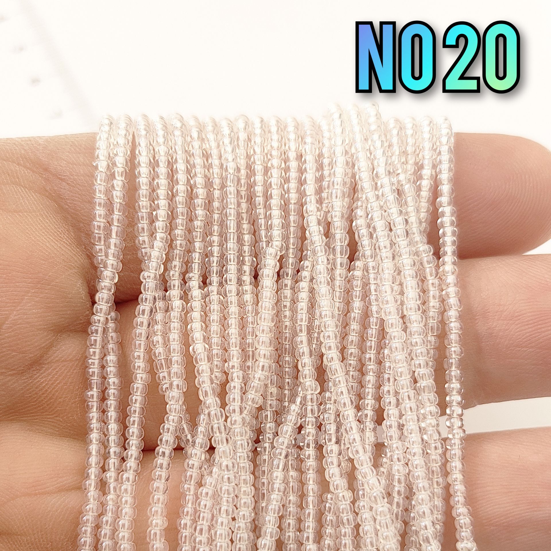 No: 020 Parlak Şeffaf Preciosa Dizi Kum Boncuk 11/0