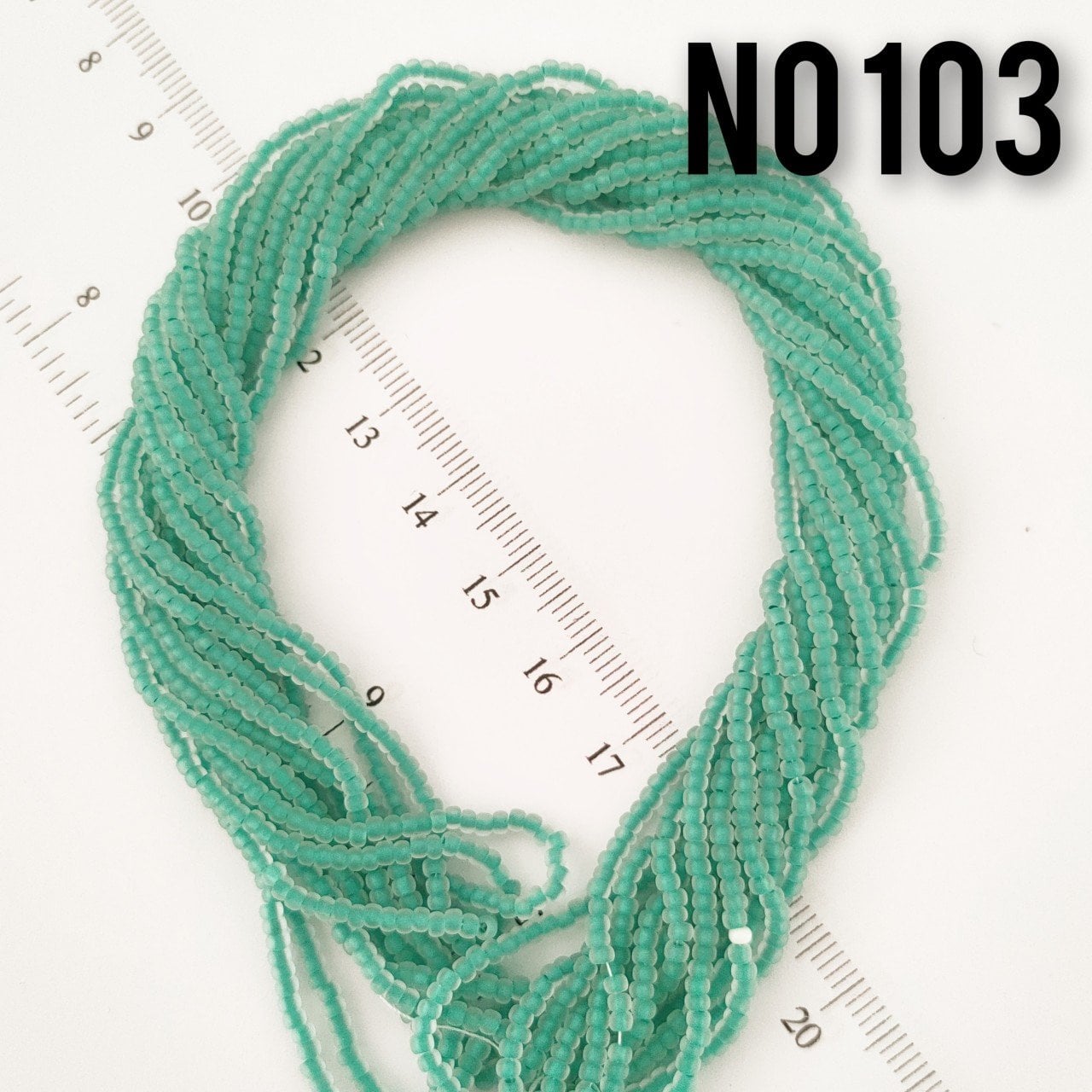 No: 103 İçten Boyalı Mat Yeşil Preciosa Dizi Kum Boncuk 11/0