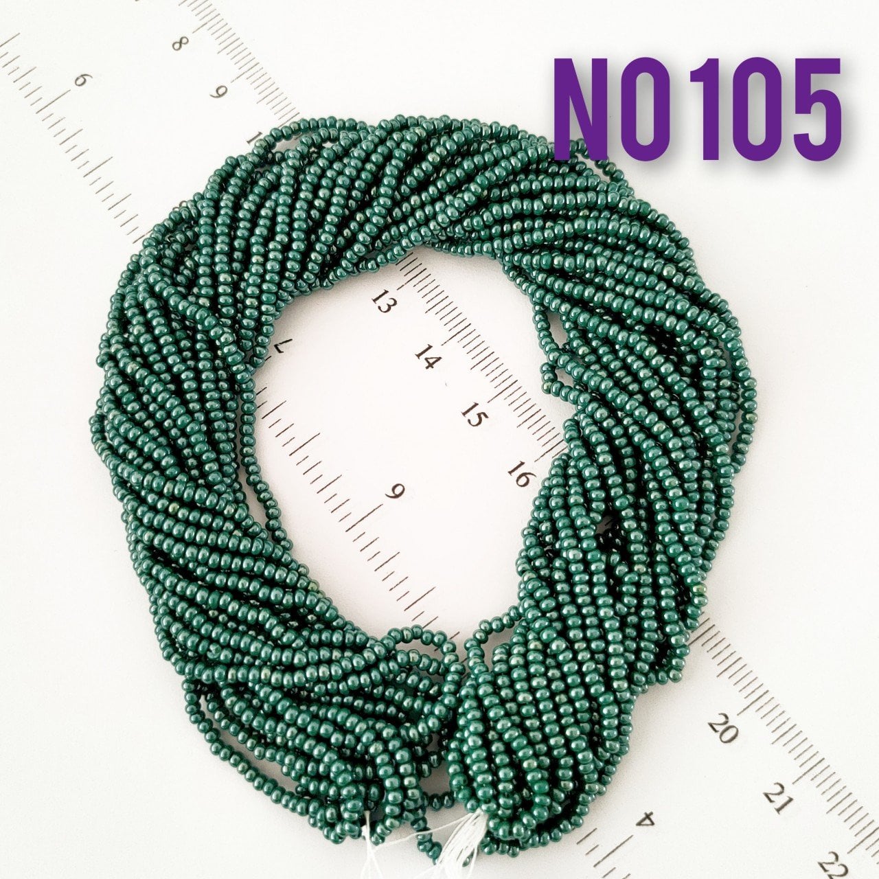 No: 105 Sedefli Koyu Yeşil Preciosa Dizi Kum Boncuk 11/0