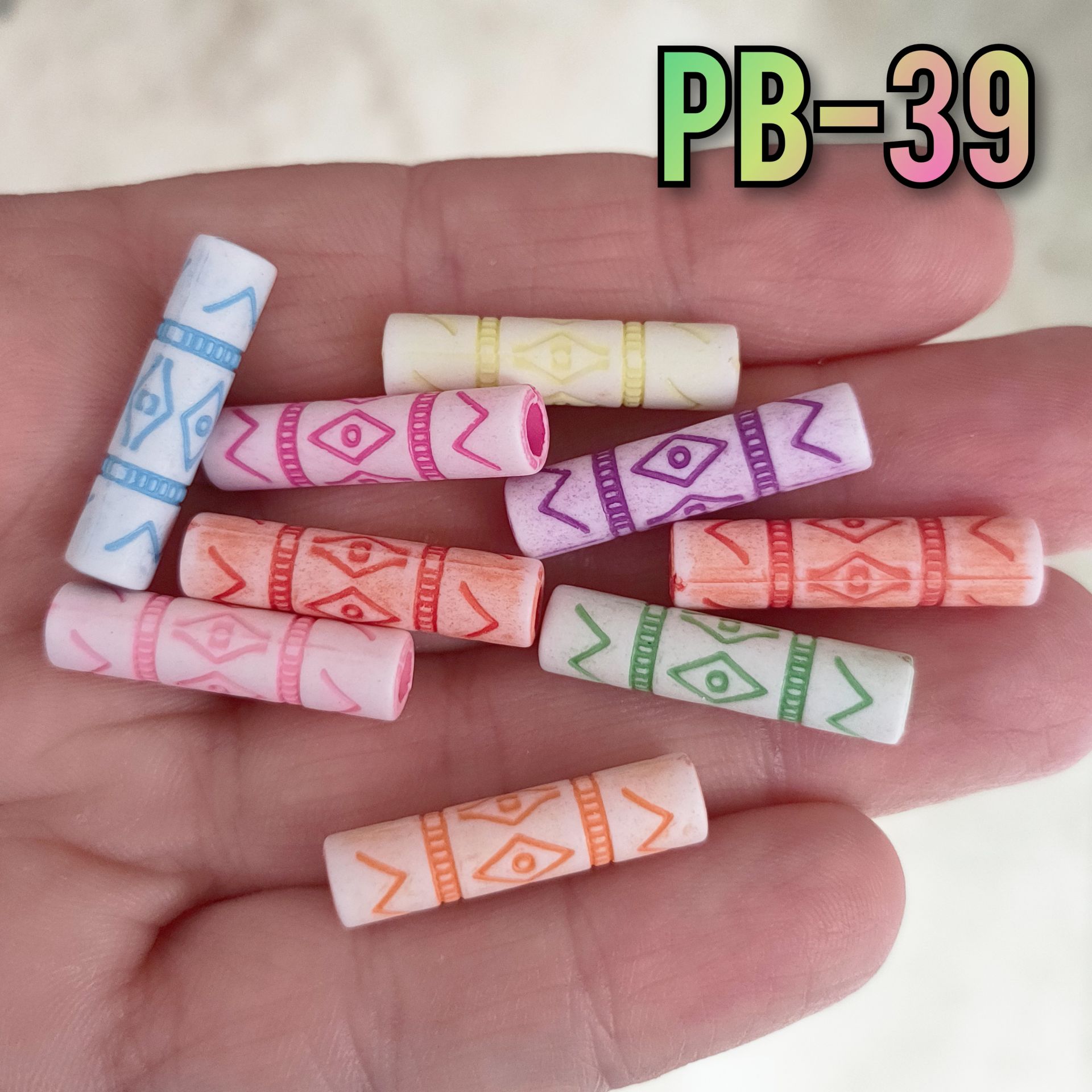 Pb-39 Beyaz Üzeri Otantik Figürlü Karışık Renk Boru 6*24.5 mm