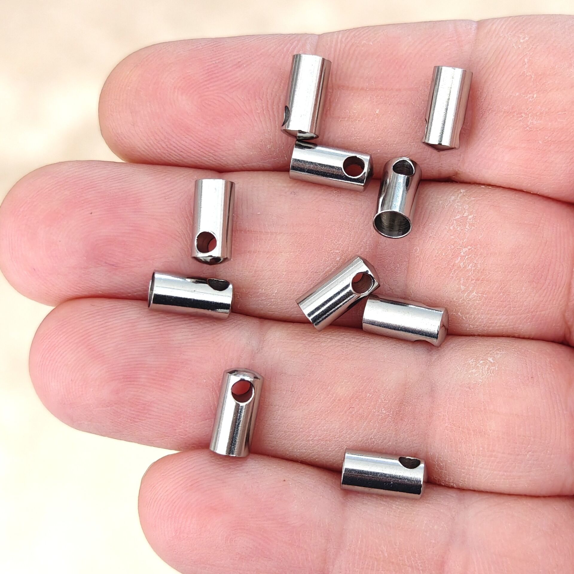 ÇLA-100 A Kalite Gümüş Renk 316L Cerrahi Çelik Kapsül Kapama 4 mm (İç Çap)