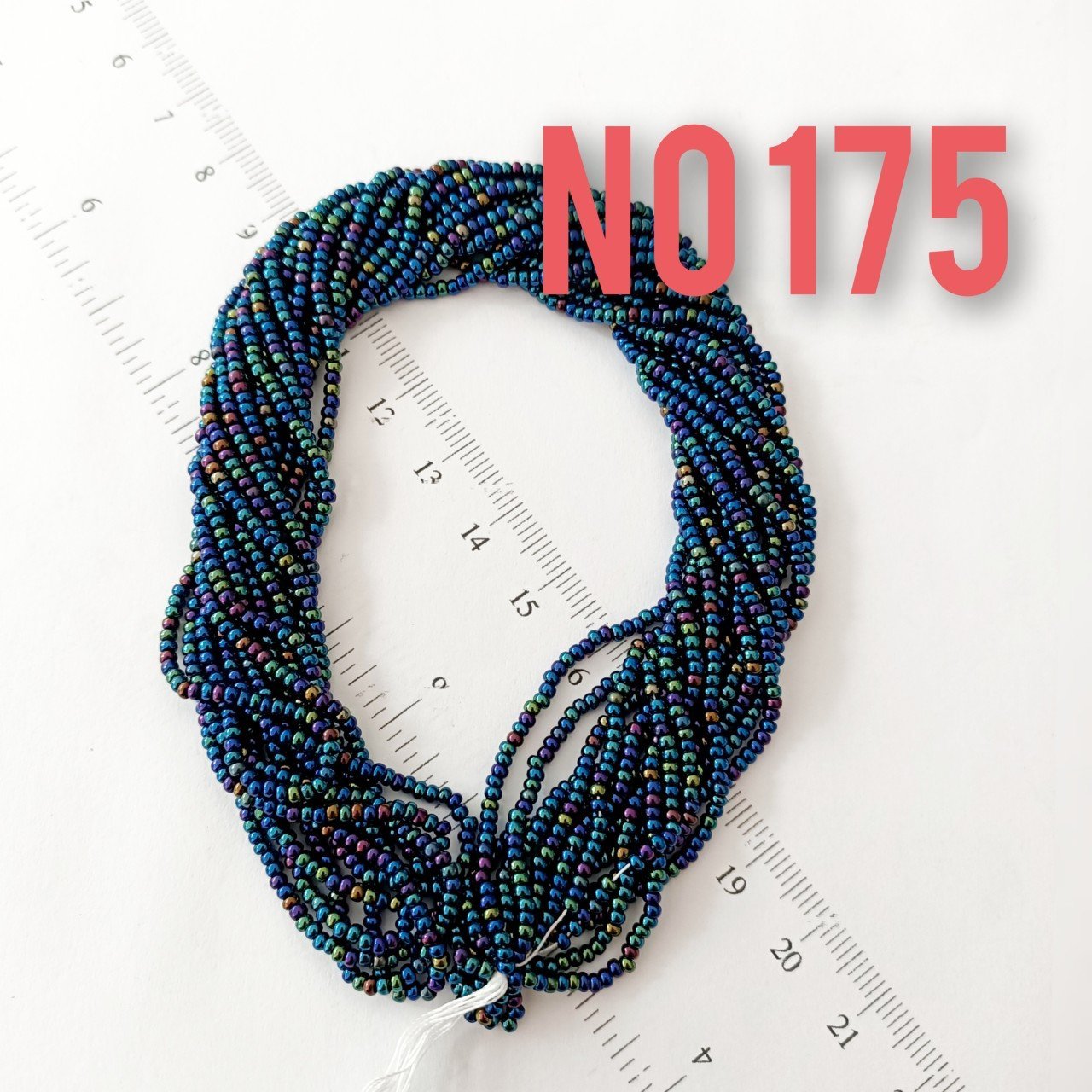 No: 175 Yanar Döner Lacivert Dizi Kum Boncuk 11/0