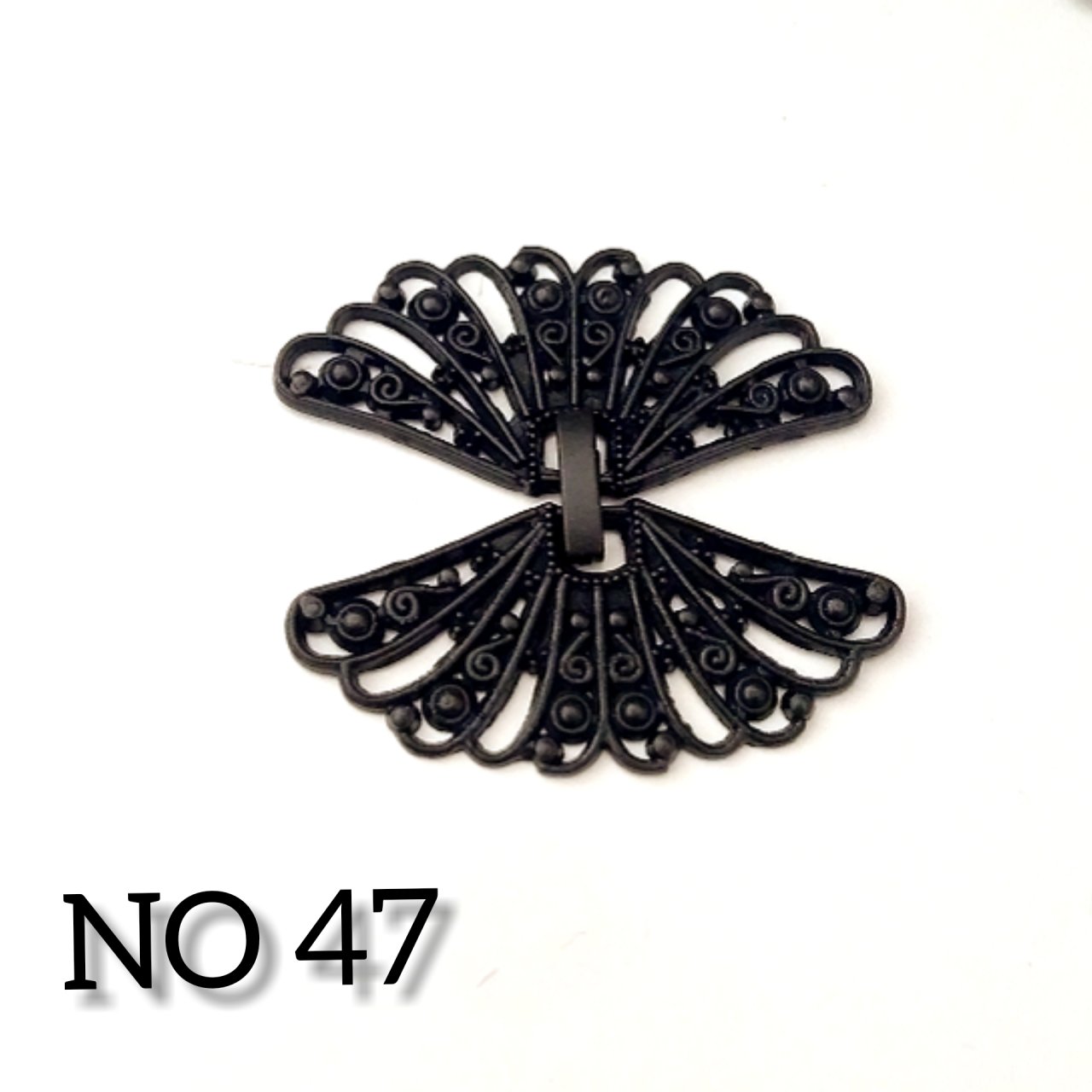 No : 47 Kelebek Kapama Siyah Renk 40 mm