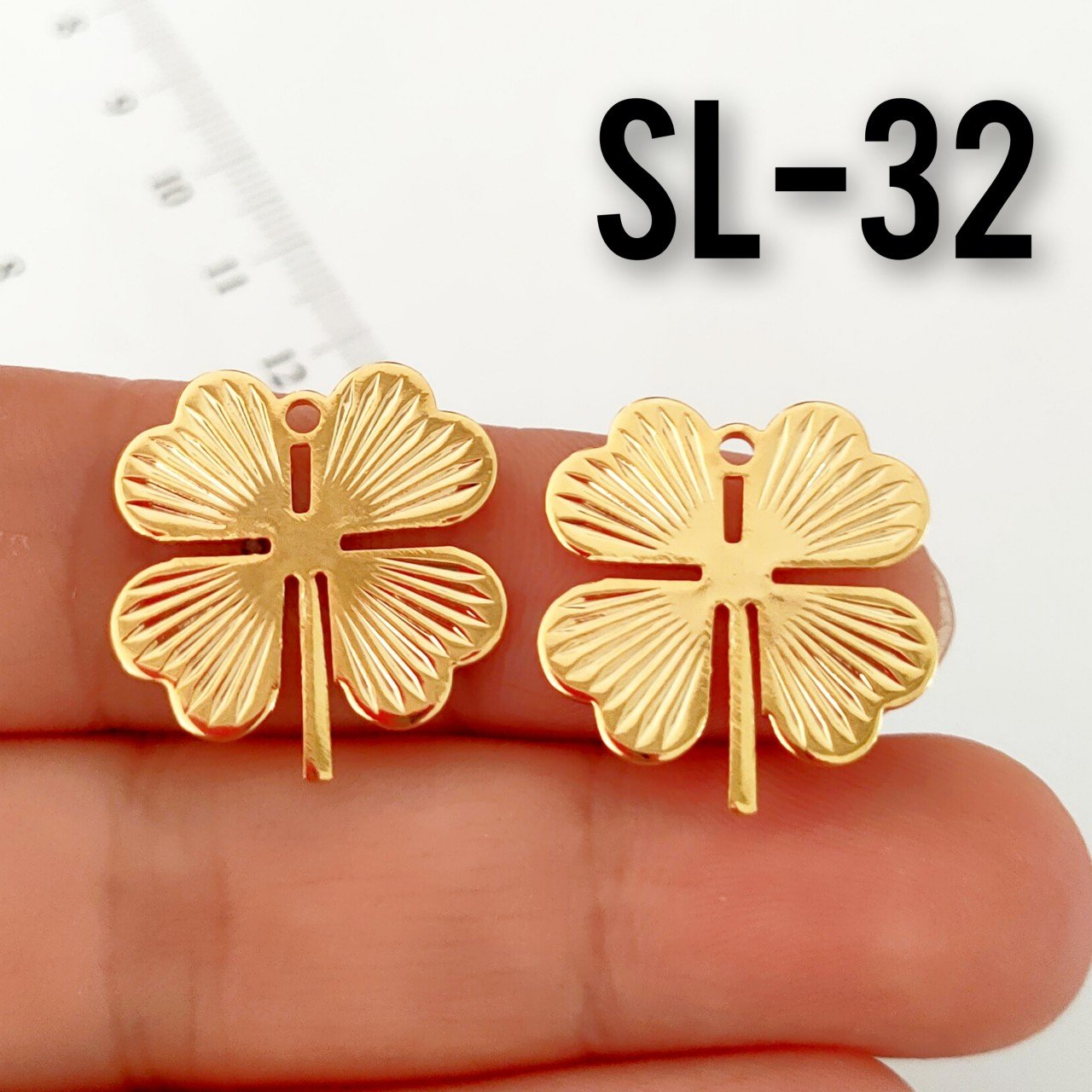 SL-32 24 Ayar Altın Kaplama Yonca Sallantı