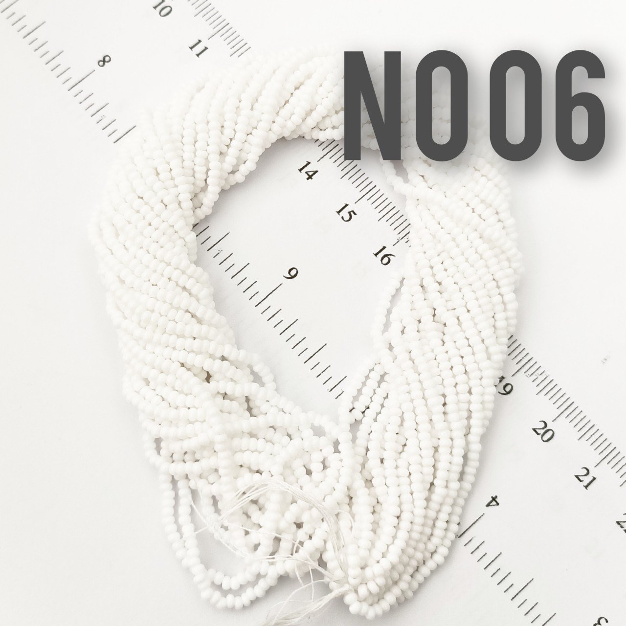 No: 006 Mat Beyaz (opak) Preciosa Dizi Kum Boncuk 11/0