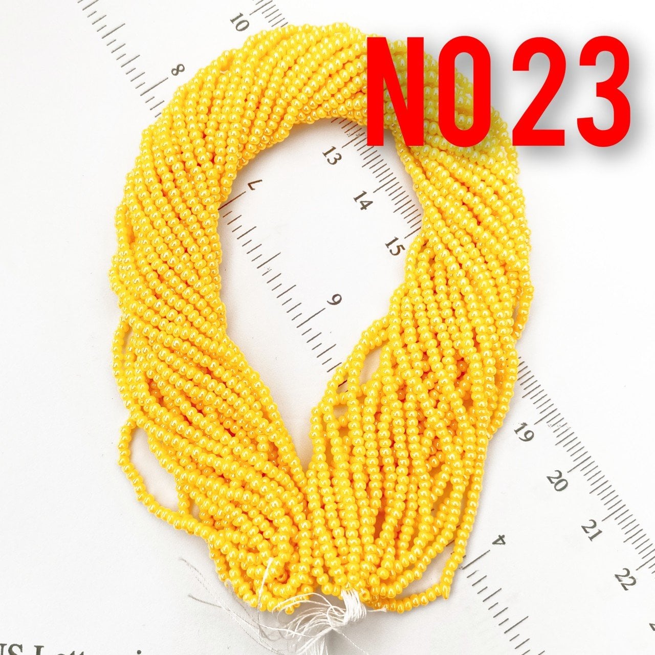 No: 023 Parlak Sarı Preciosa Dizi Kum Boncuk 11/0