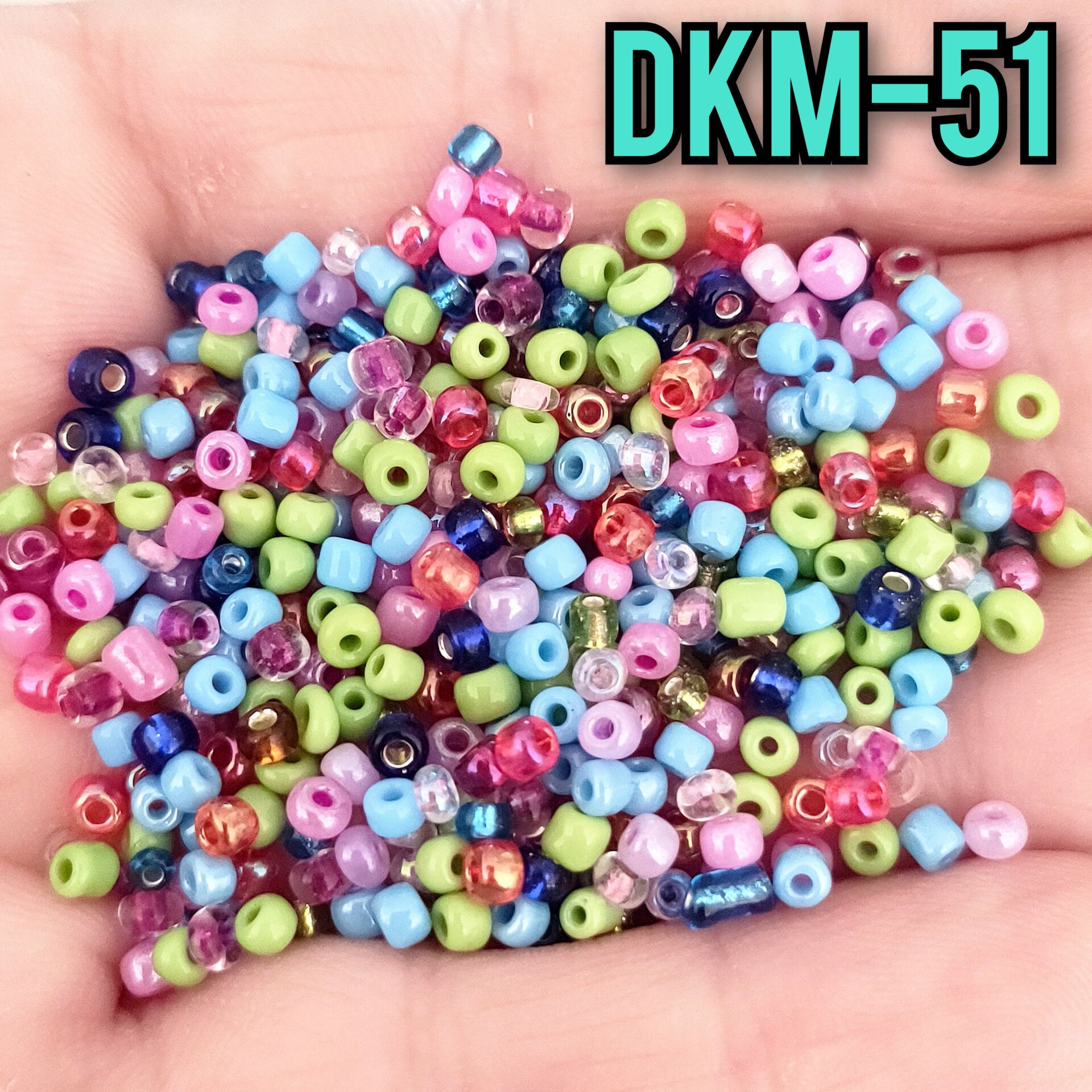 DKM-51 8/0 Düzensiz Kum Boncuk Karışık Renk 50 gr