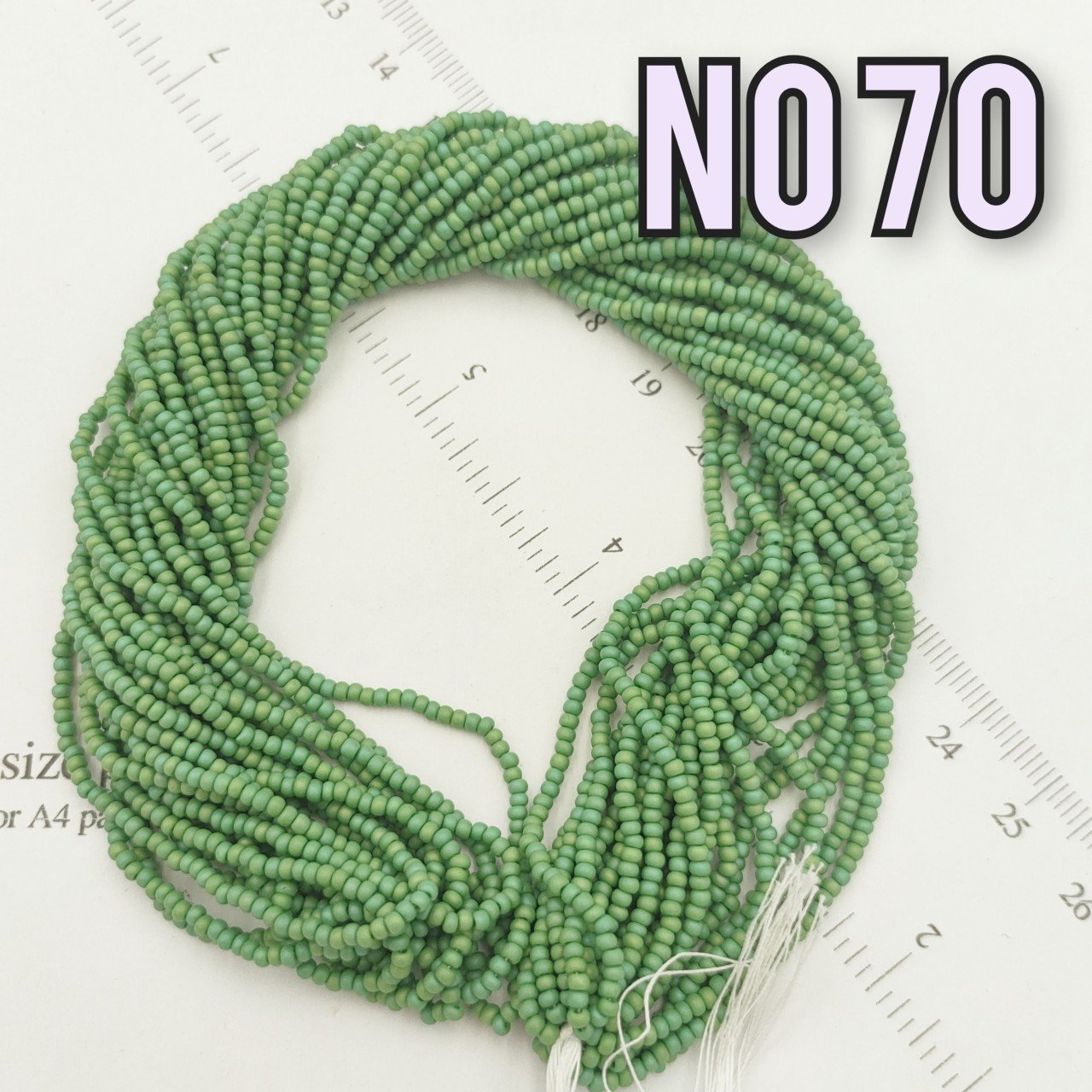 No: 070 Rainbow Mat Yeşil Preciosa Dizi Kum Boncuk 11/0