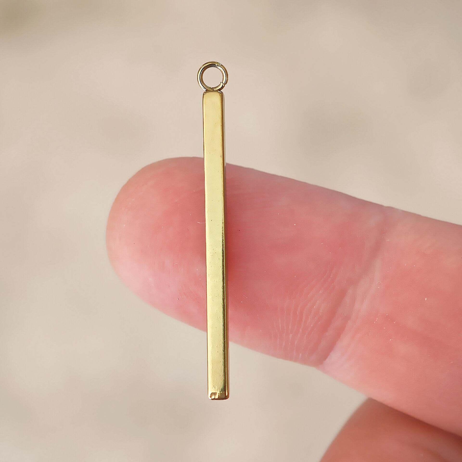 ÇLS-102 A Kalite Kaplama Altın Renk 316L Cerrahi Çelik Çubuk Sallantı - Kolye Ucu 30 mm