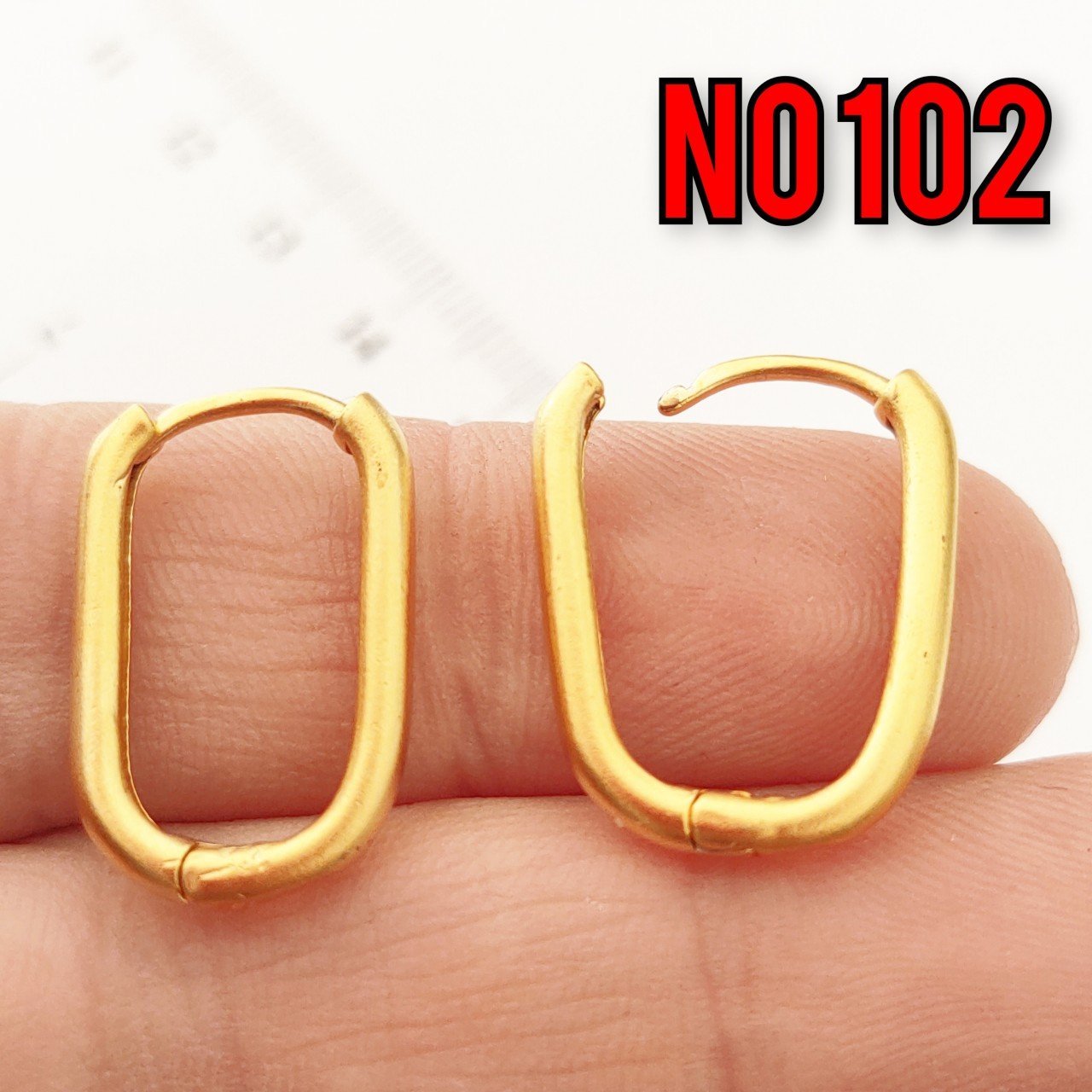 No : 102 24 Ayar Mat Altın Kaplama Pirinç Küpe Klips 20 x 16 mm