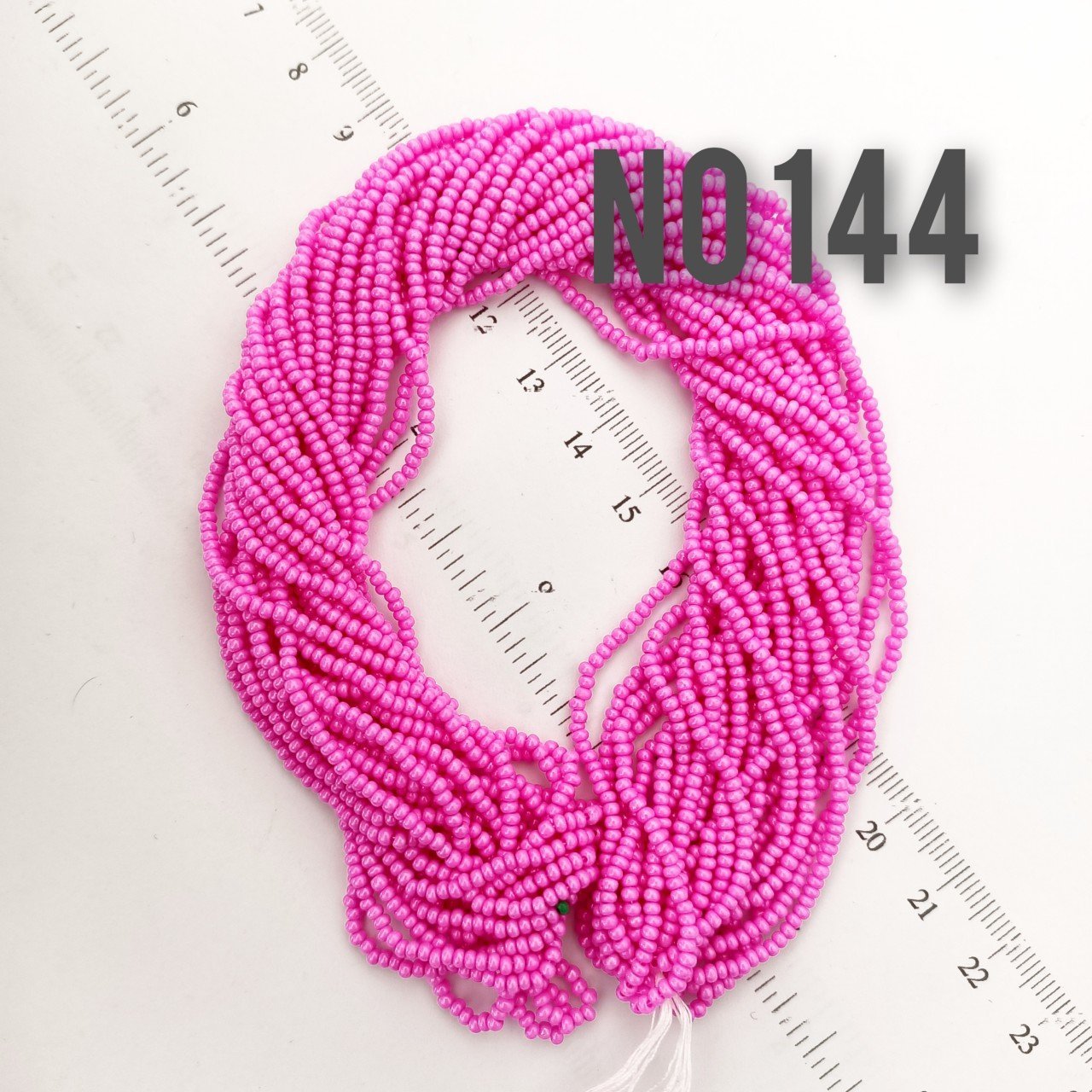 No: 144 Fuşya Pembe Preciosa Dizi Kum Boncuk 11/0