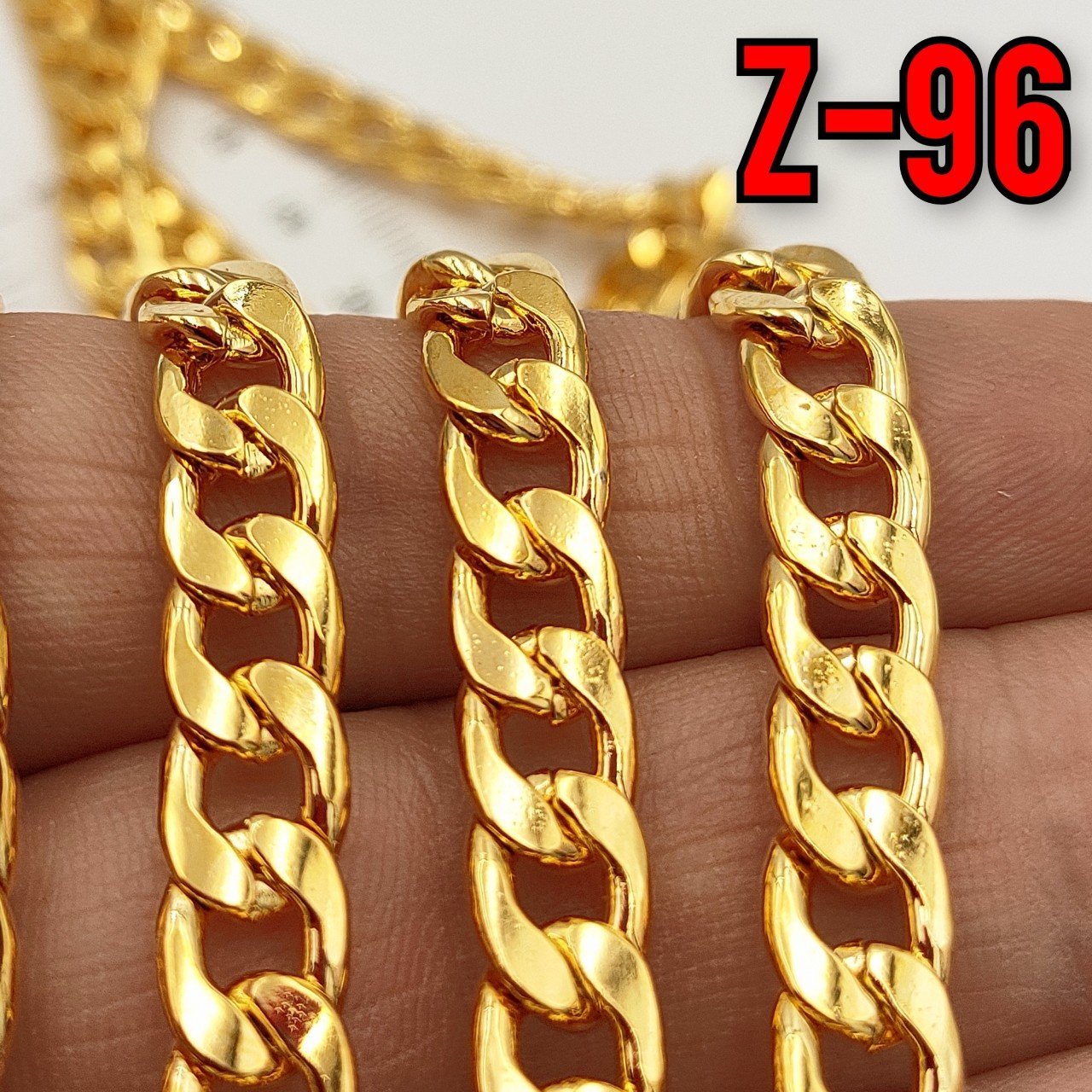 No : 096 24 Ayar Altın Kaplama Ağır Küba Zincir