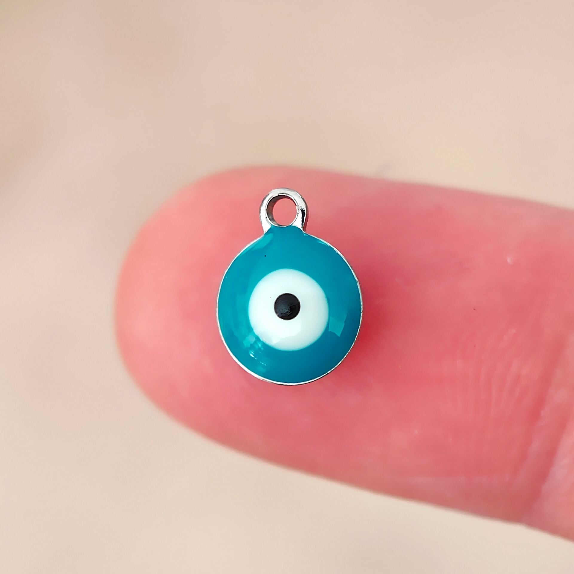 ÇLS-131 A Kalite Gümüş Renk 316L Cerrahi Çelik Turkuaz Mineli Nazar Sallantı 8 mm