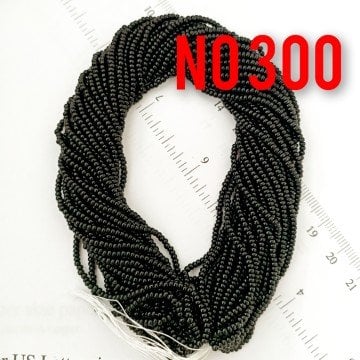 No: 300 Parlak Siyah Preciosa Dizi Kum Boncuk 11/0