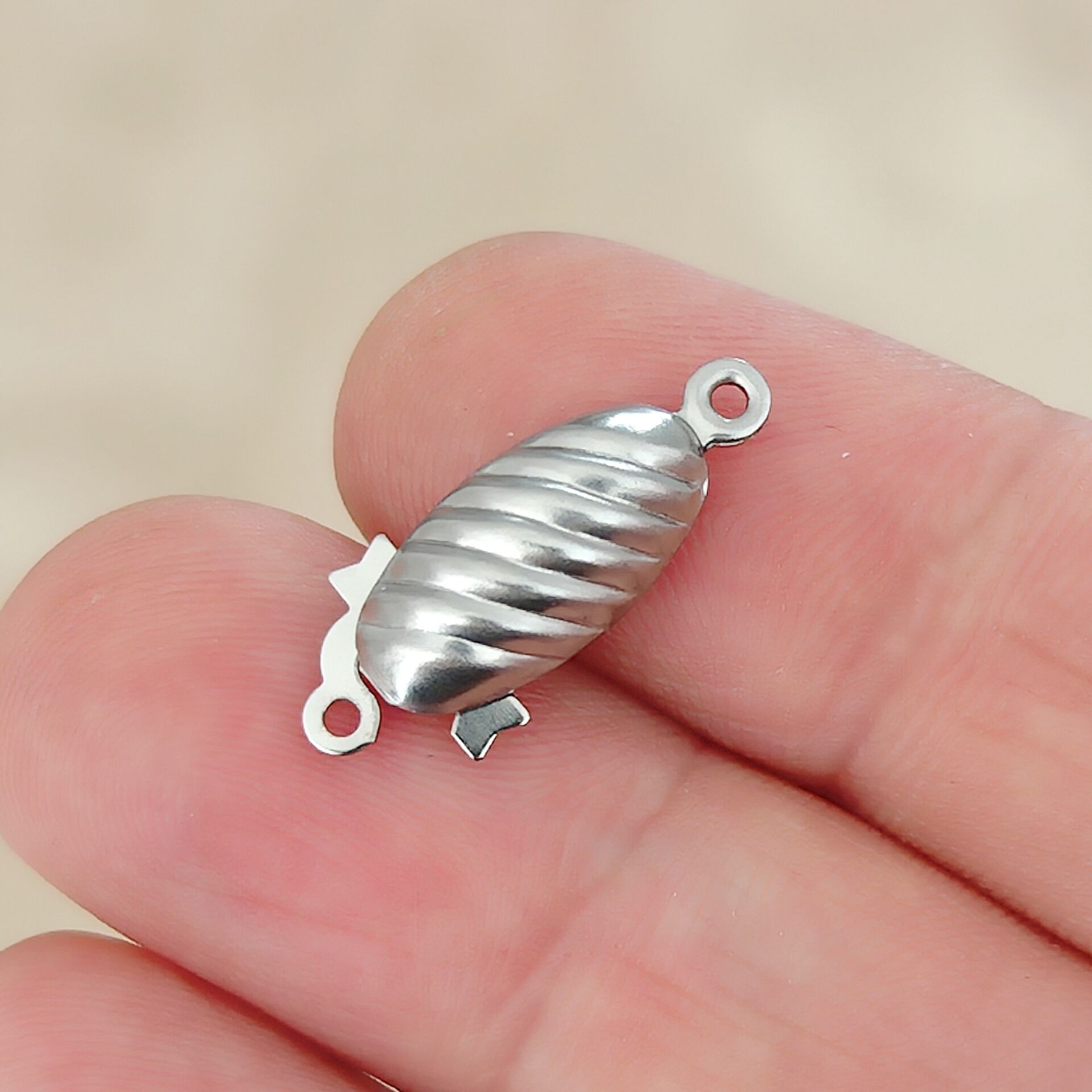 ÇLA-125 A Kalite Gümüş Renk 316L Cerrahi Çelik Pimli Geçmeli Dikdörtgen Klips 8*21.5 mm