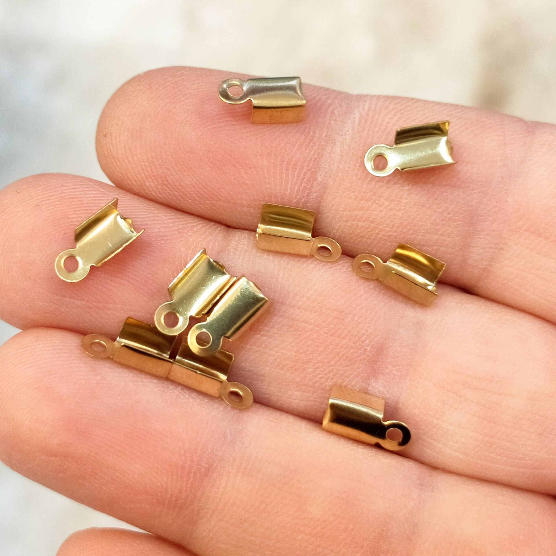 ÇLA-04 A Kalite Kaplama Altın Renk 316L Cerrahi Çelik Deri Kapama 3 mm