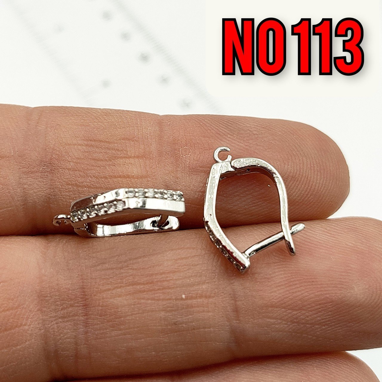 No : 113 Rodyum Kaplama Taşlı Pirinç Küpe Klips 17*12 mm