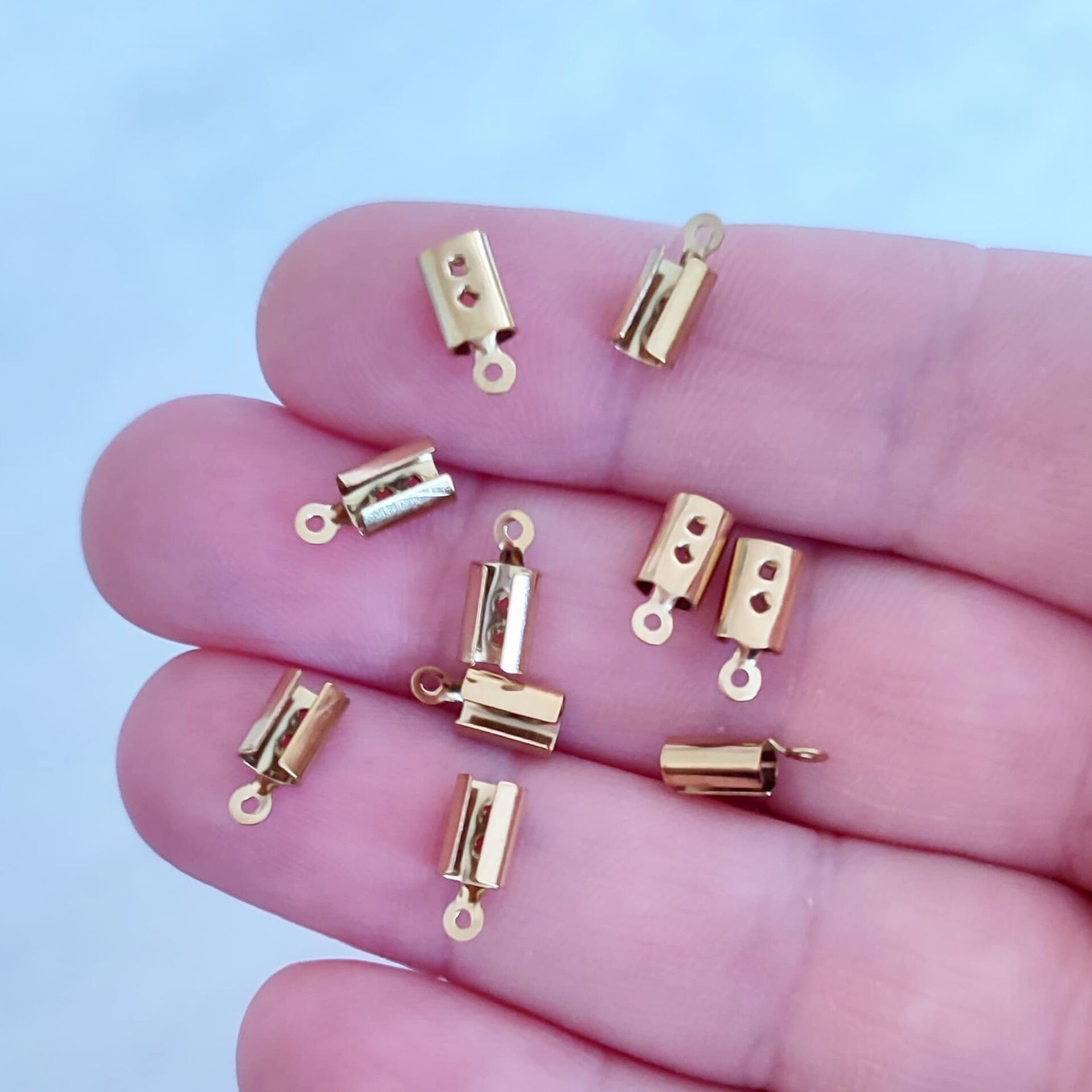 ÇLA-07 A Kalite Kaplama Altın Renk 316L Çelik Deri Kapama 4 mm