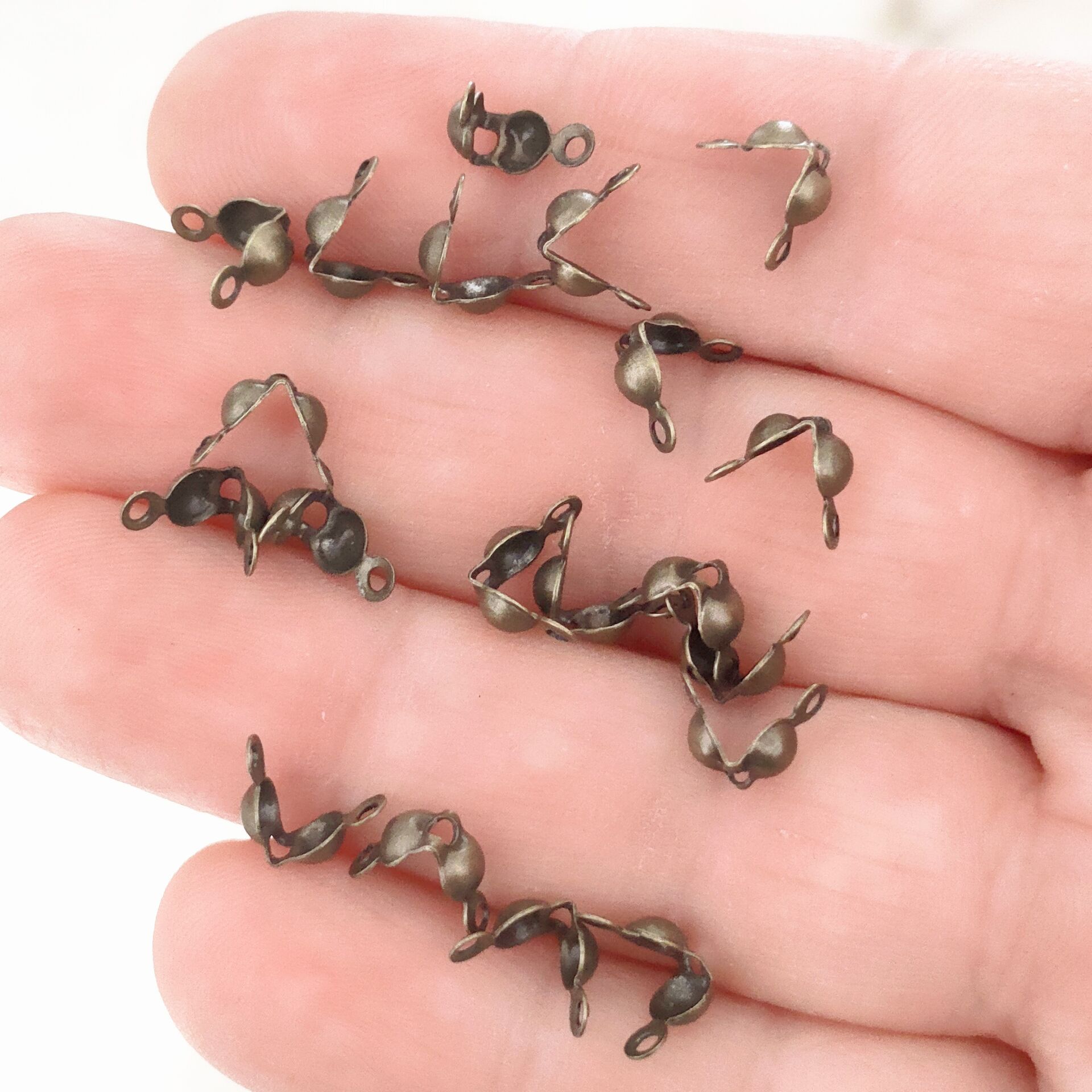 No: 03 Antik Yeşil Renk Düğüm Kapama