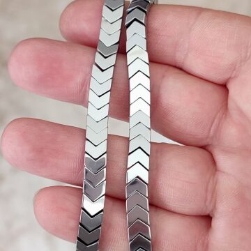 DT-048 Çavuş Hematit Çelik Renk (Gümüş Renk) Doğaltaş 6 x 3 mm