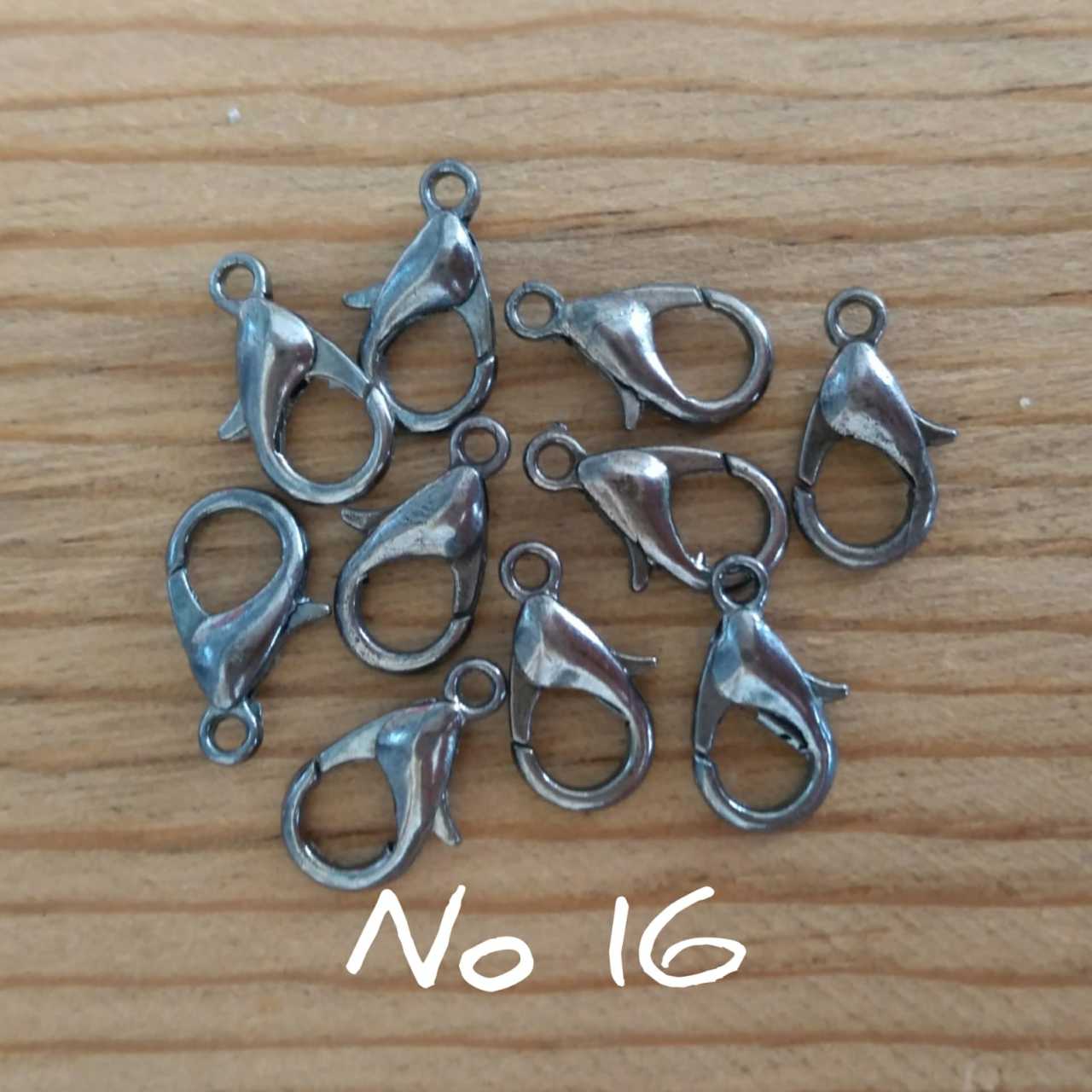 No : 16 Papağan - Antrasit Papağan - 12 mm (502) - 10 adet