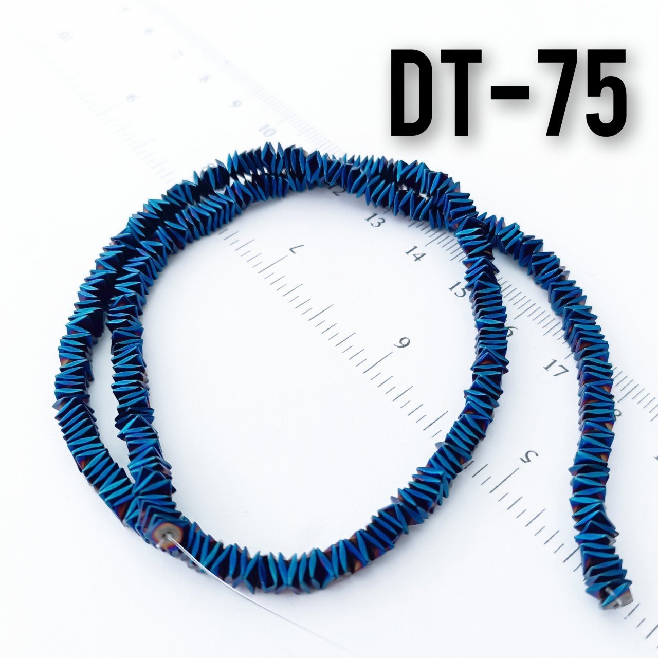 DT-075 Eğri Kesim Kare Pul Hematit  Gece Mavisi 4 x 1 mm